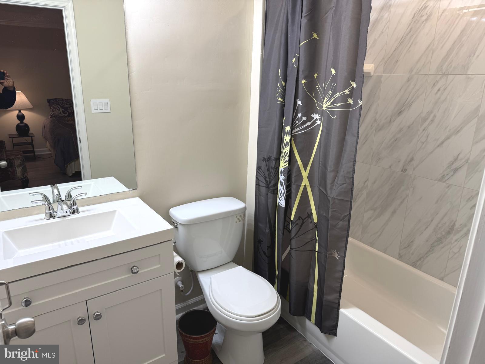JAPONICA - Residential Lease