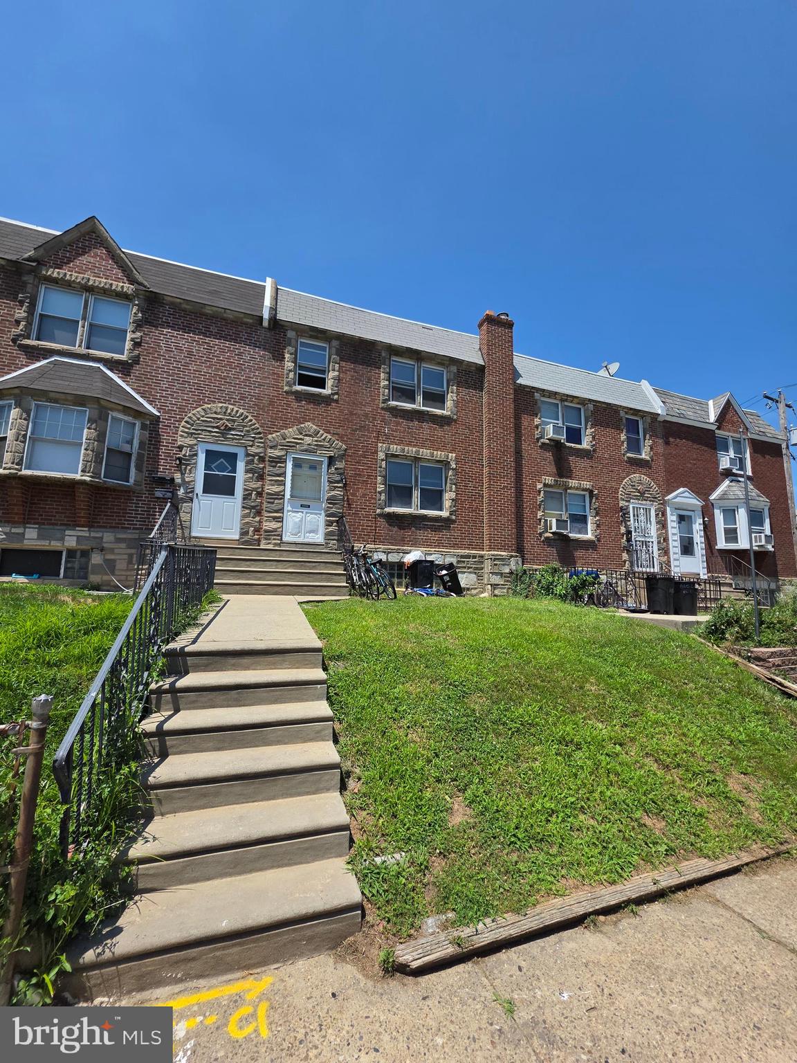 Welcome to this recently renovated and well maintained 2 + 2 duplex located in the Mayfair section of Philadelphia. Property is currently occupied on the 2nd floor by a month to month Tenant. First floor is vacant. Floor 1 features recently renovated unit. Unit is an open floor plan set up, freshly painted with detailed trim and laminate flooring throughout. Kitchen has been upgraded with new cabinetry and gorgeous backsplash. Spacious bedrooms freshly painted. Bathroom has a tub/shower combo.
Shared basement for storage. Off street parking with a 2 car garage. Don't miss out on this opportunity. Vacant unit is on lockbox. Appointment will be needed for Floor 2.