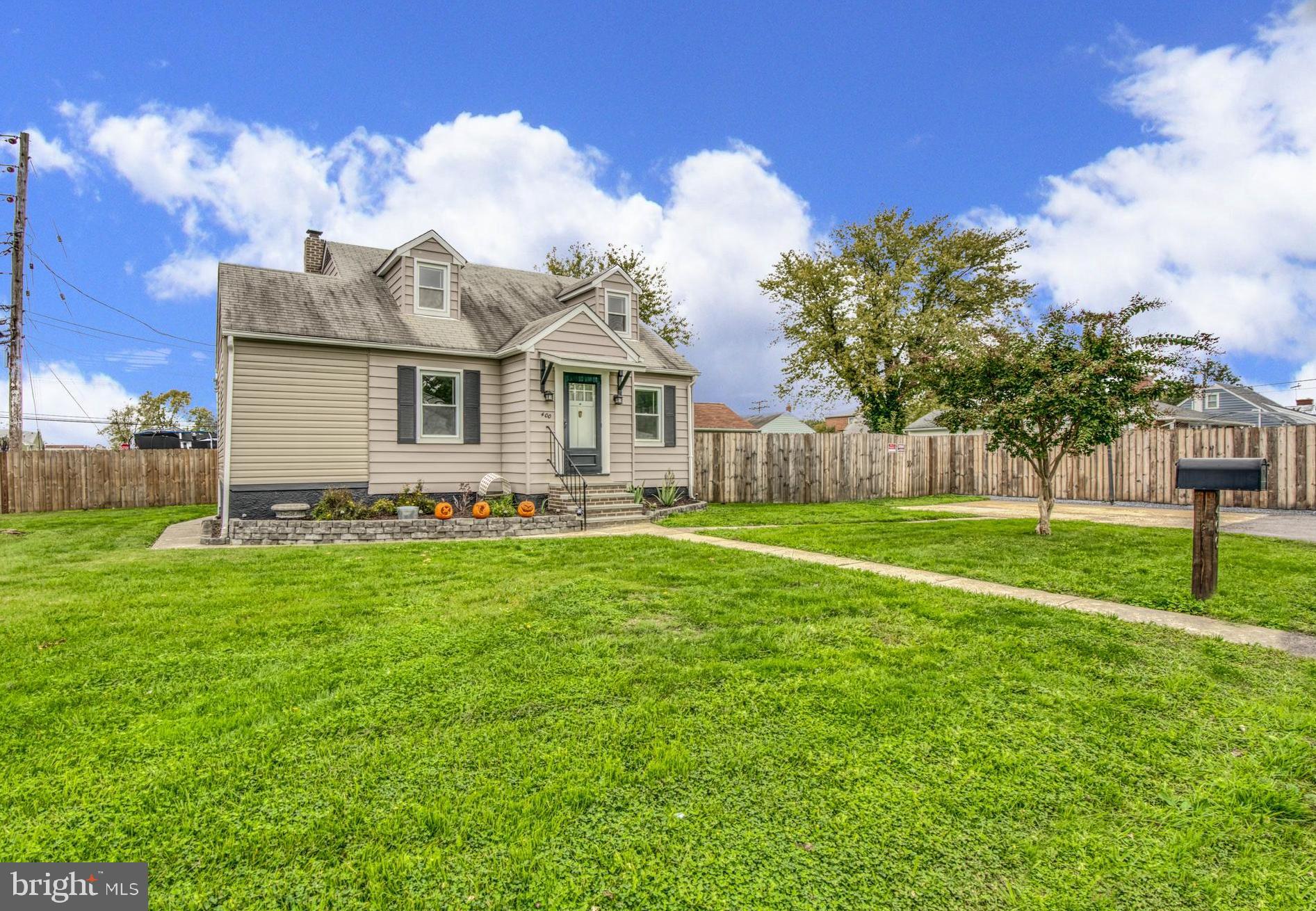 ROLAND TERRACE - Residential