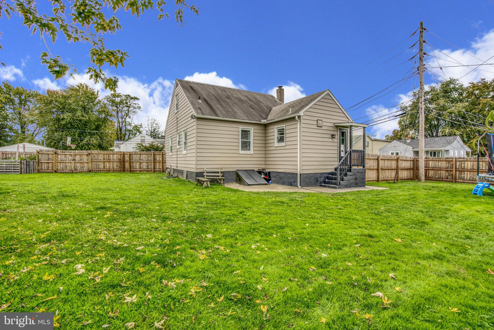 ROLAND TERRACE - Residential