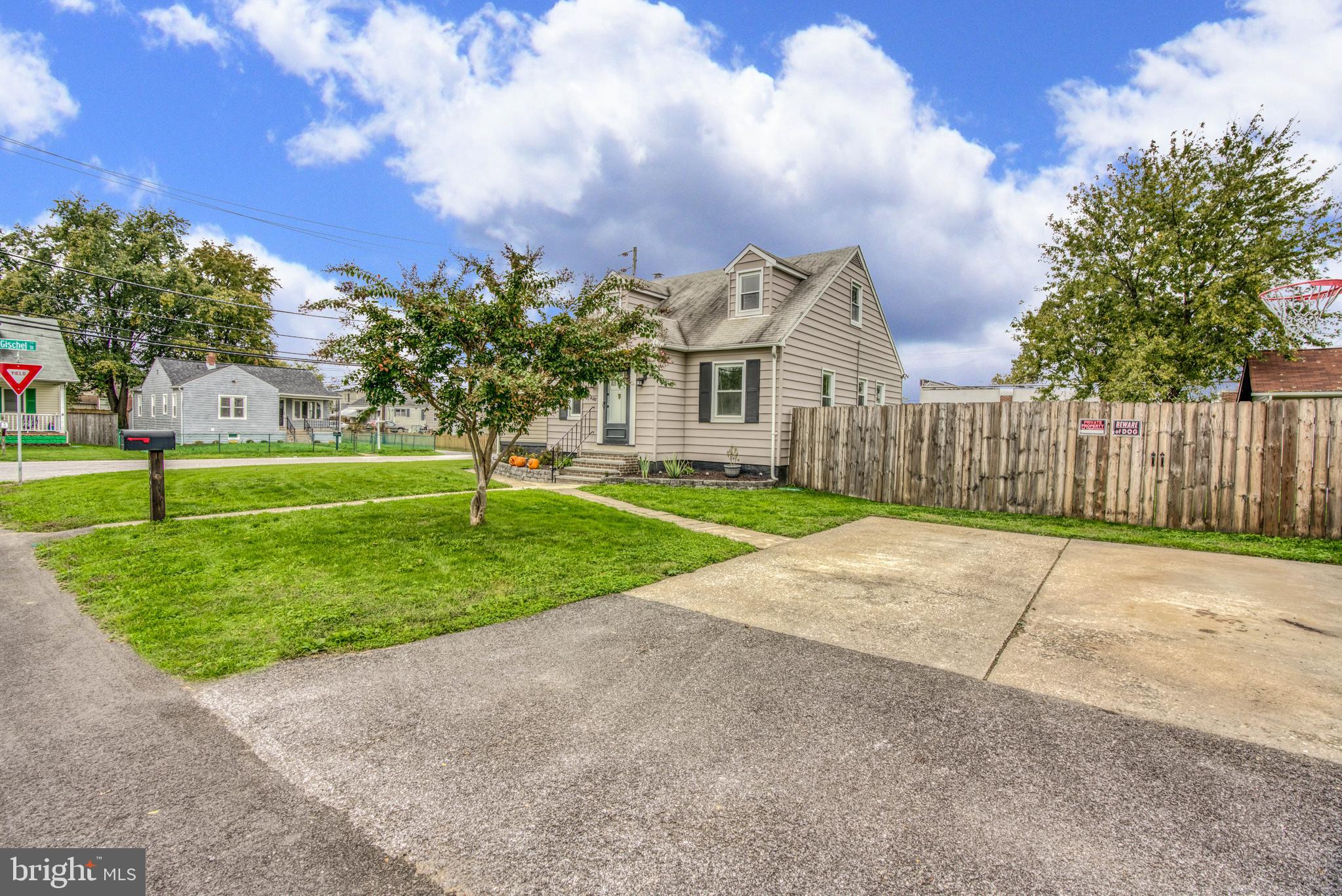 ROLAND TERRACE - Residential