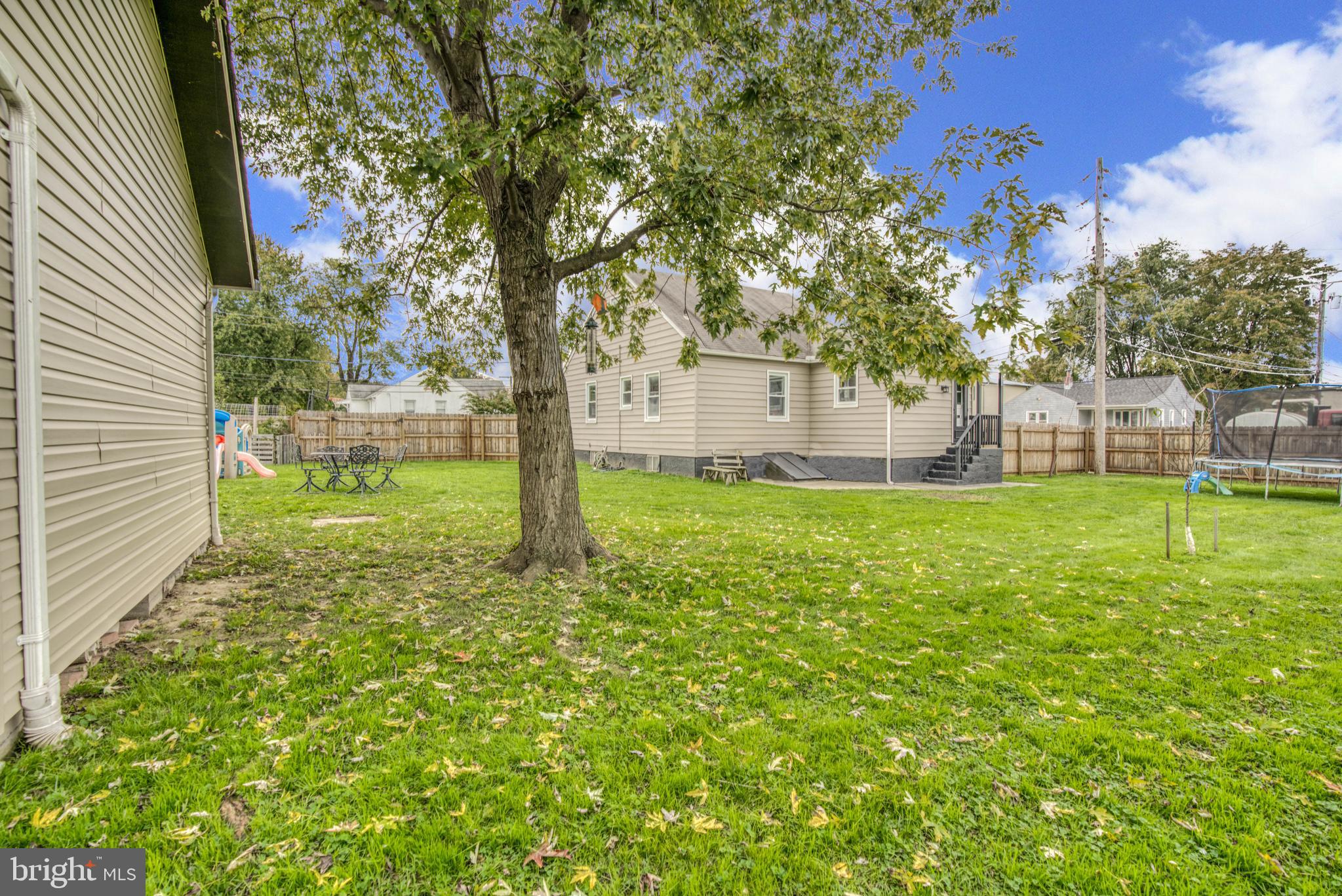 ROLAND TERRACE - Residential