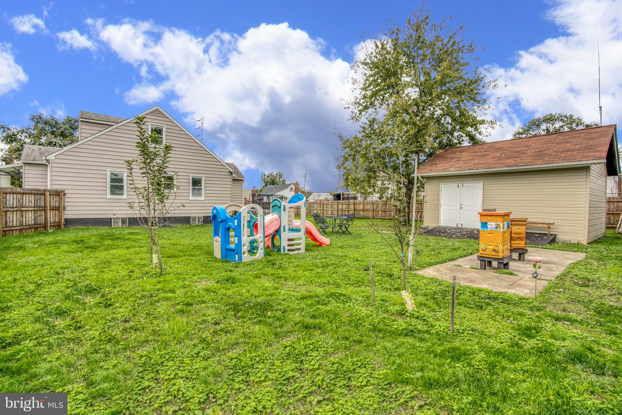 ROLAND TERRACE - Residential