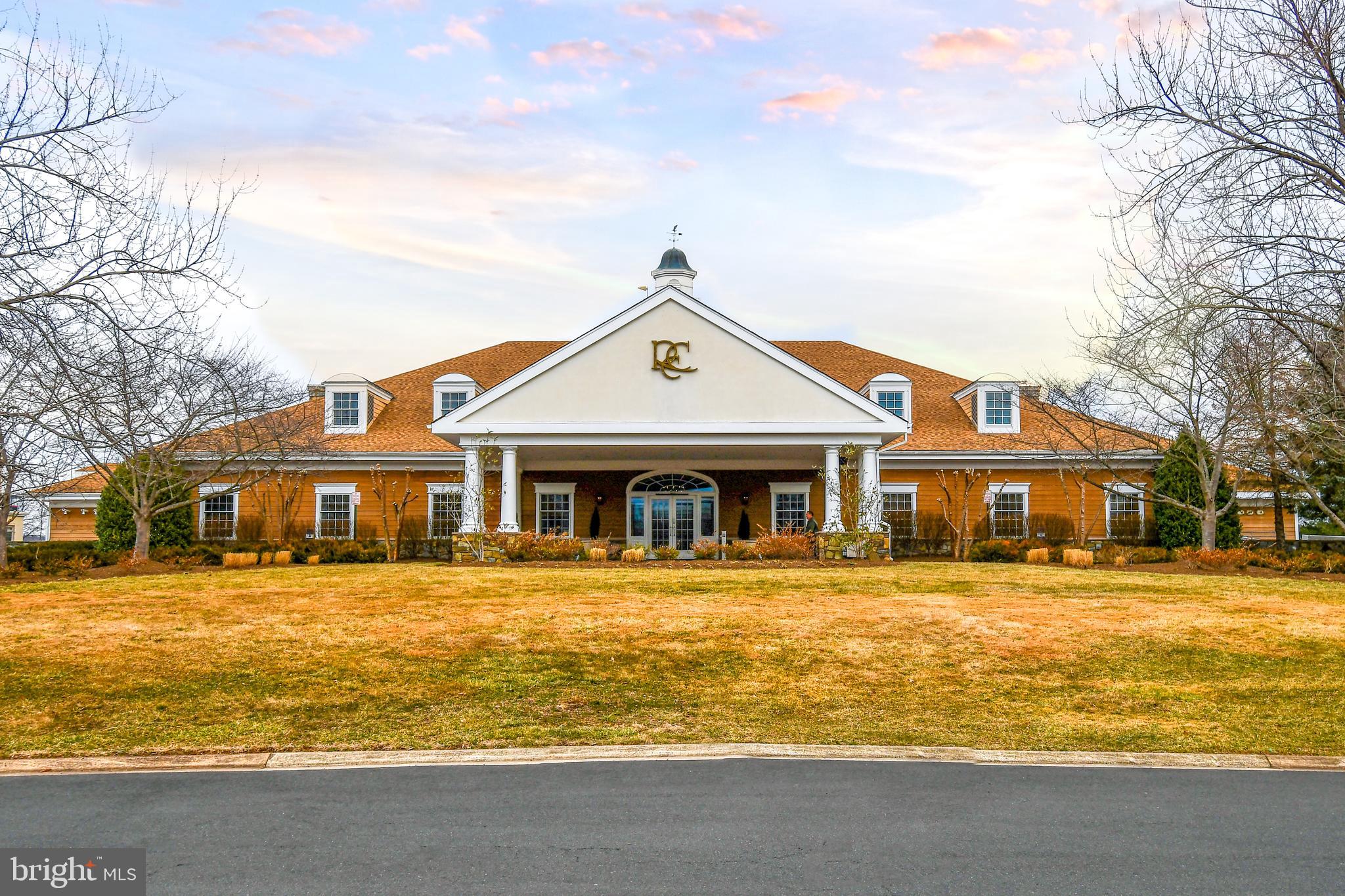 RIVER CREEK - Residential