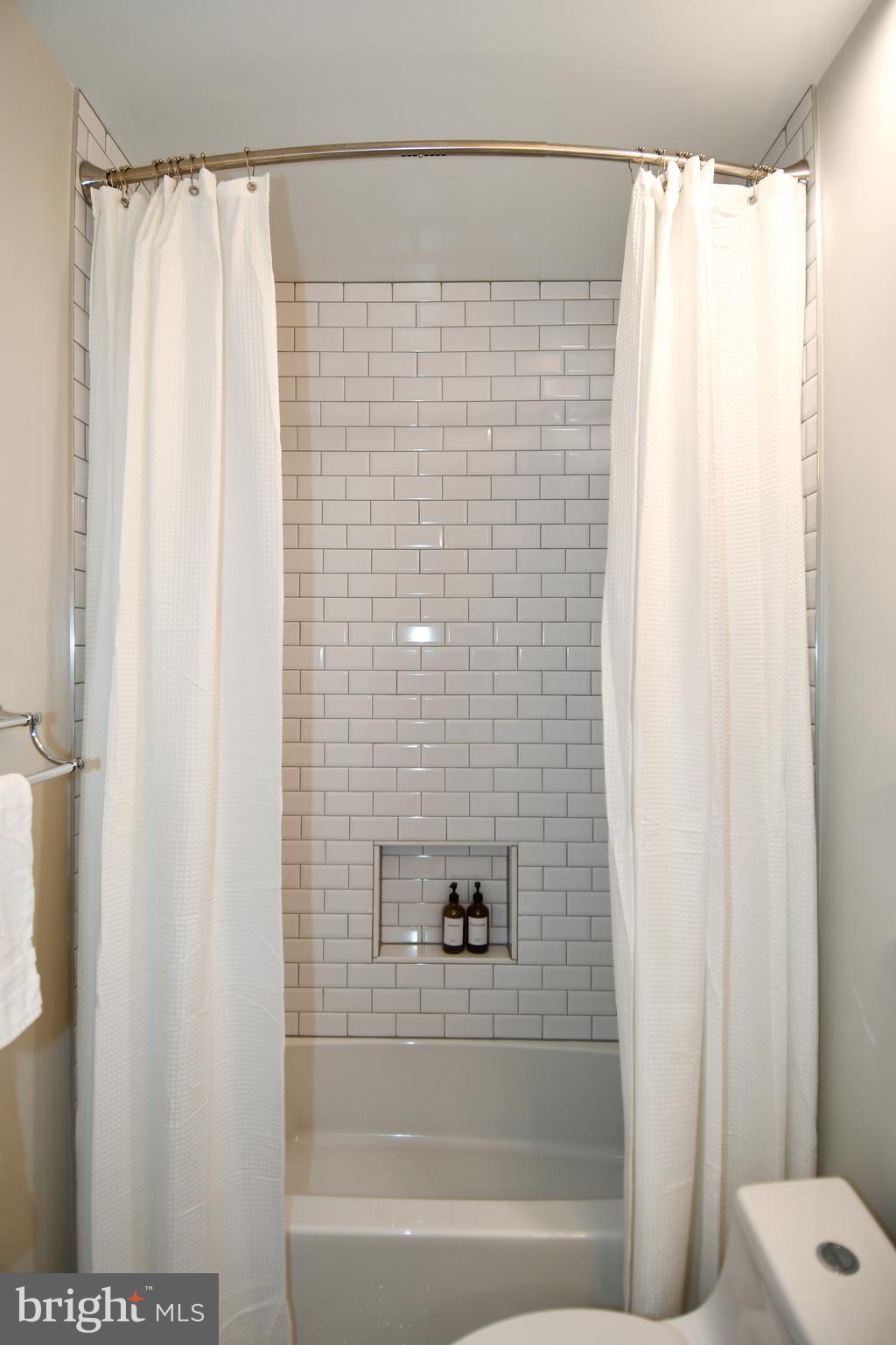 RIVER CREEK - Residential