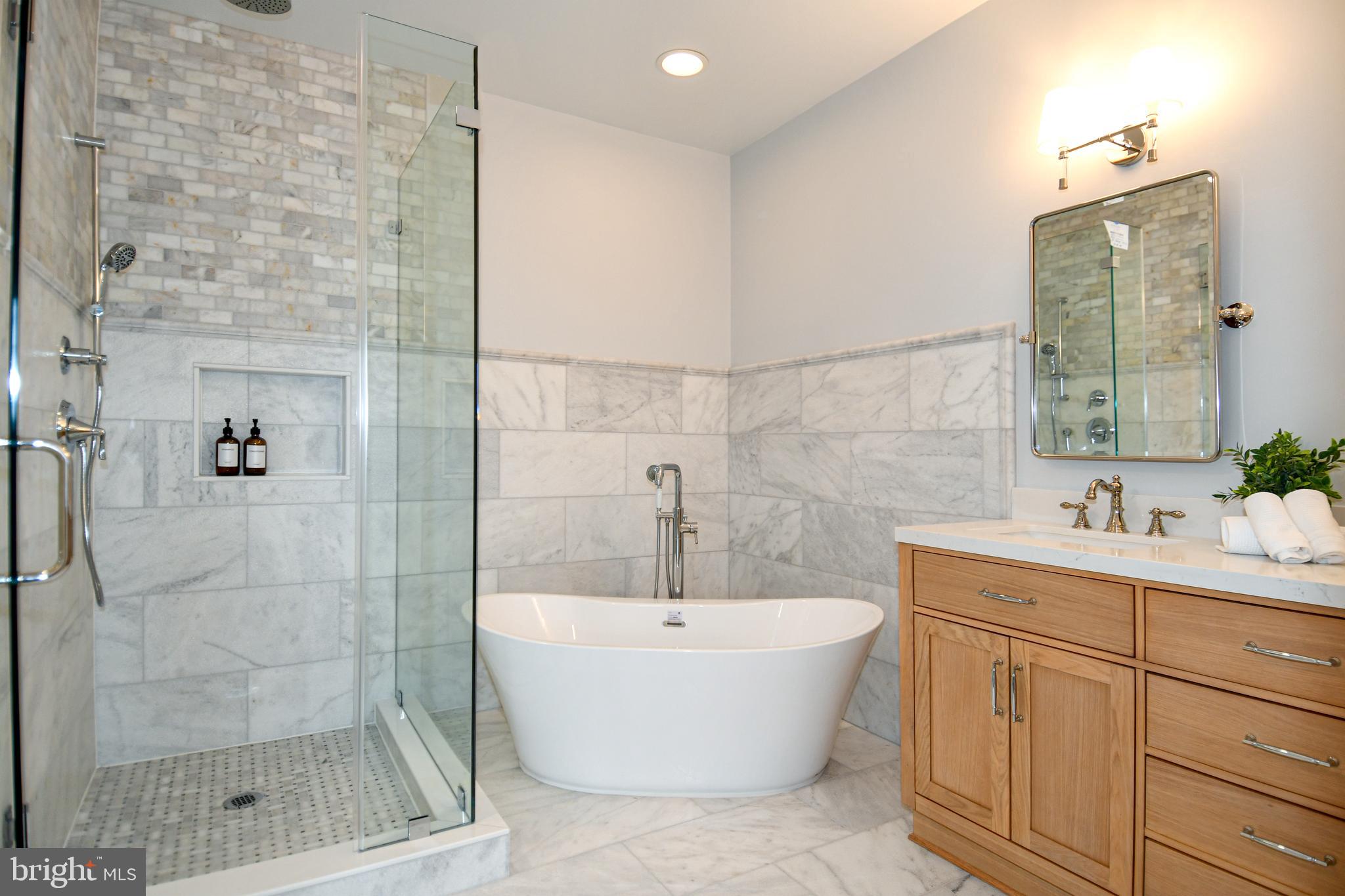 RIVER CREEK - Residential