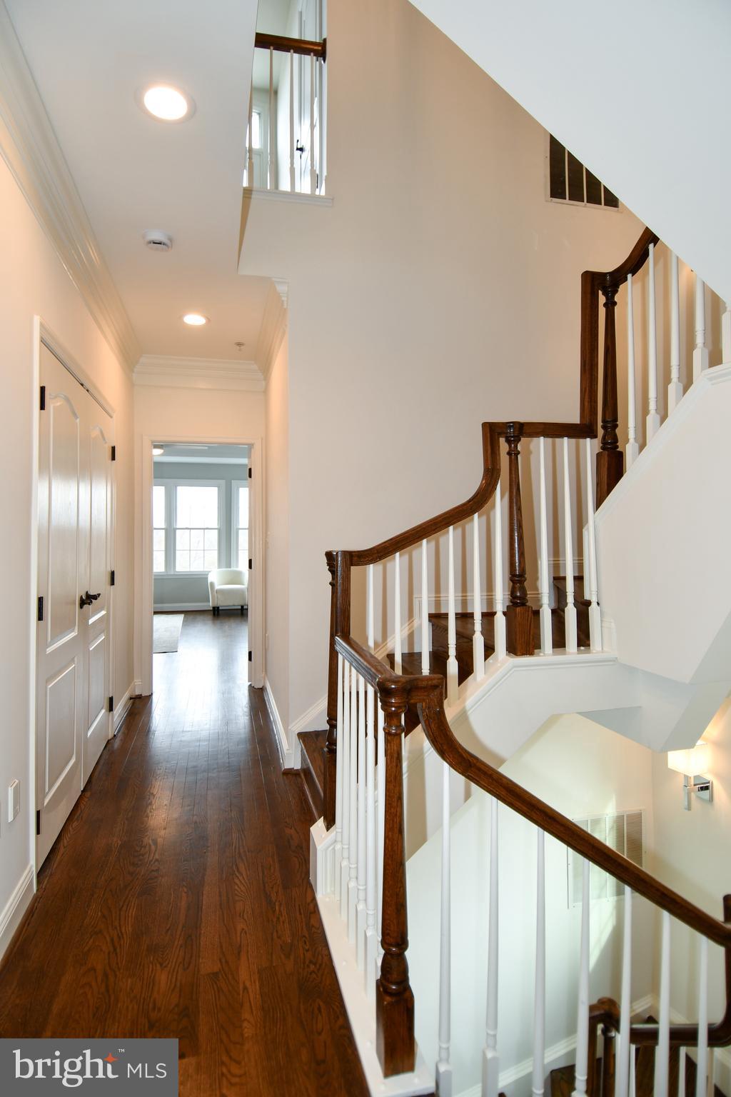 RIVER CREEK - Residential