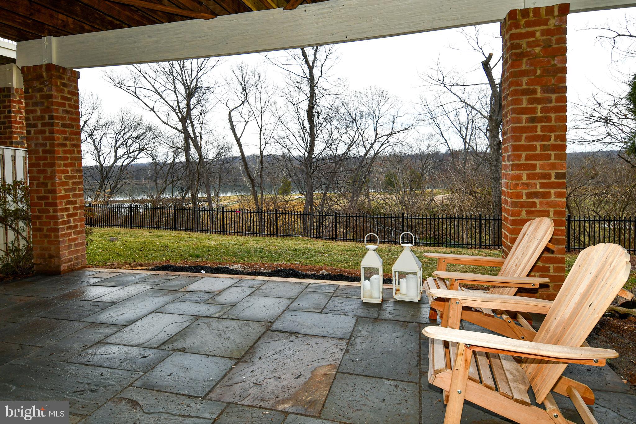 RIVER CREEK - Residential