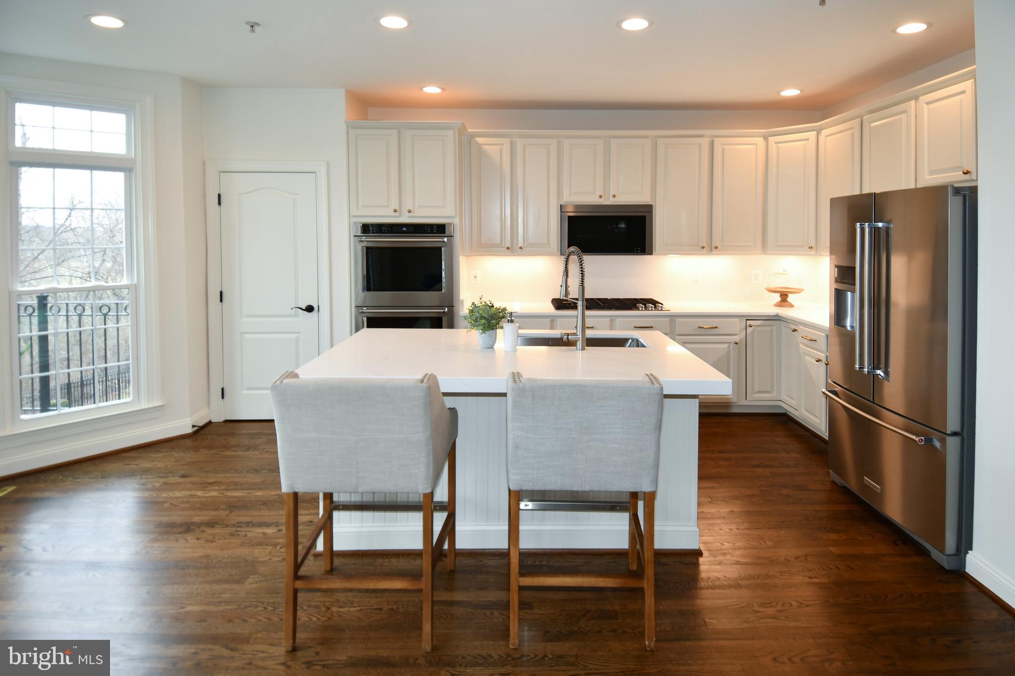 RIVER CREEK - Residential