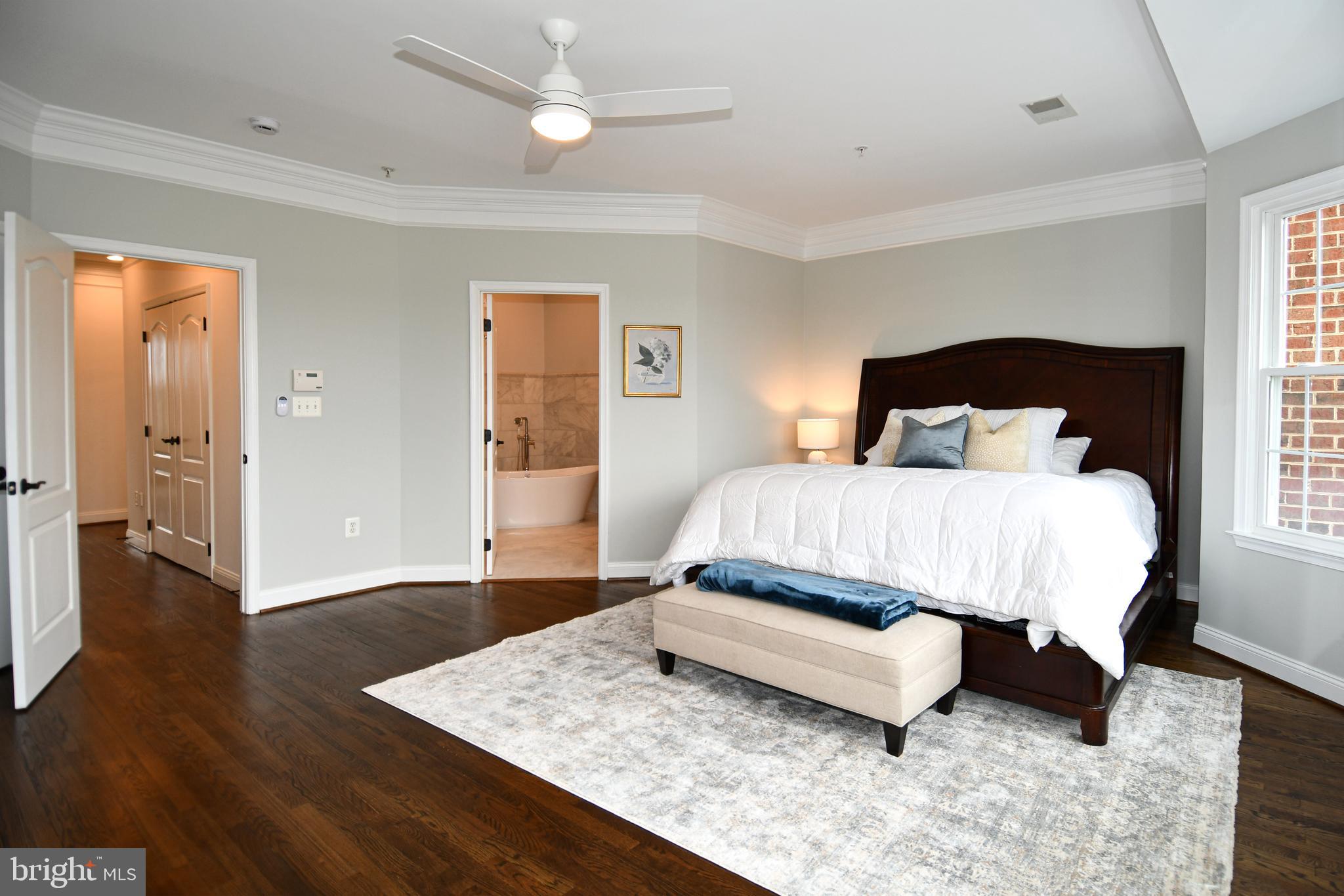 RIVER CREEK - Residential