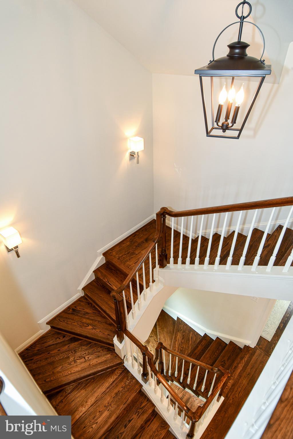 RIVER CREEK - Residential