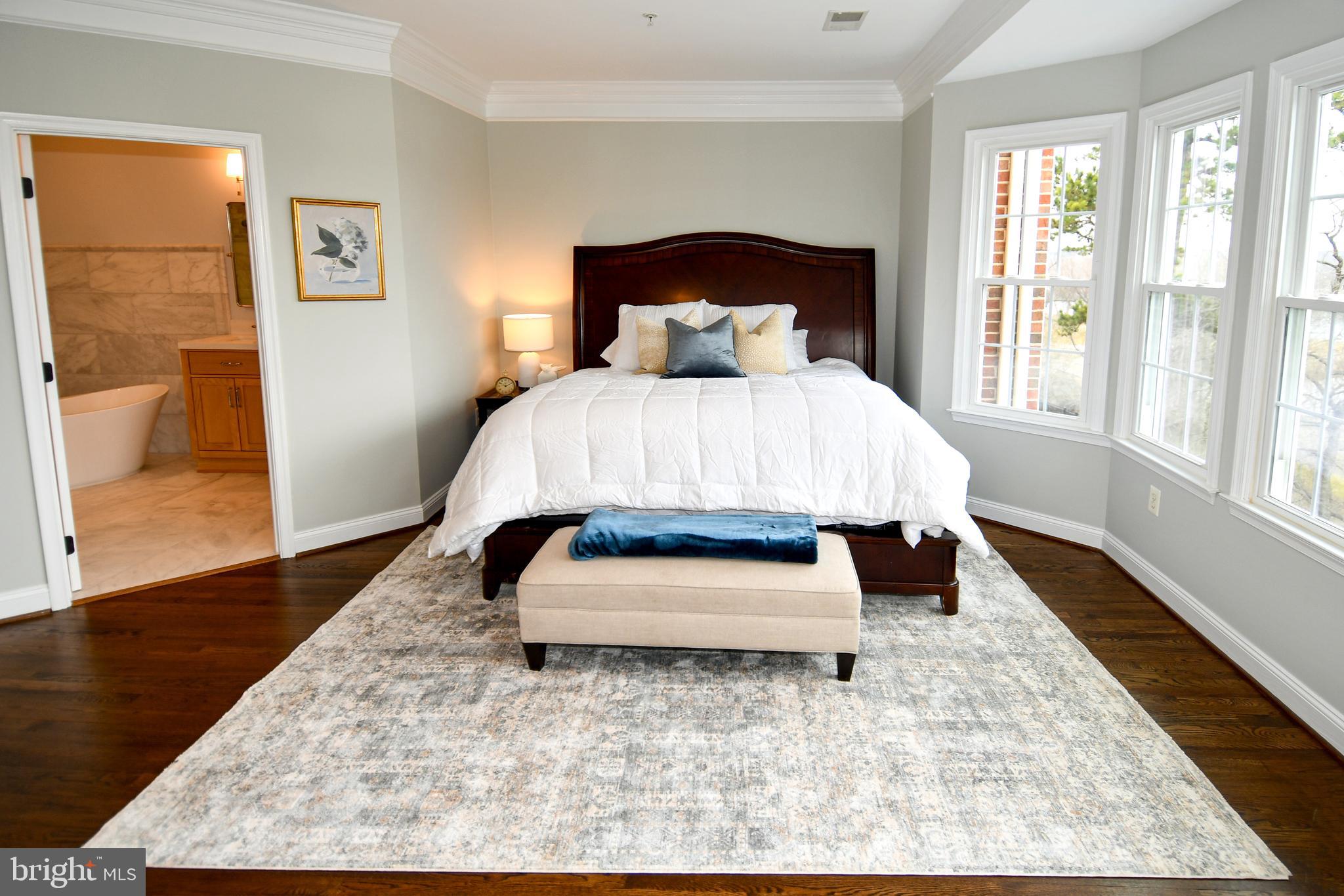 RIVER CREEK - Residential