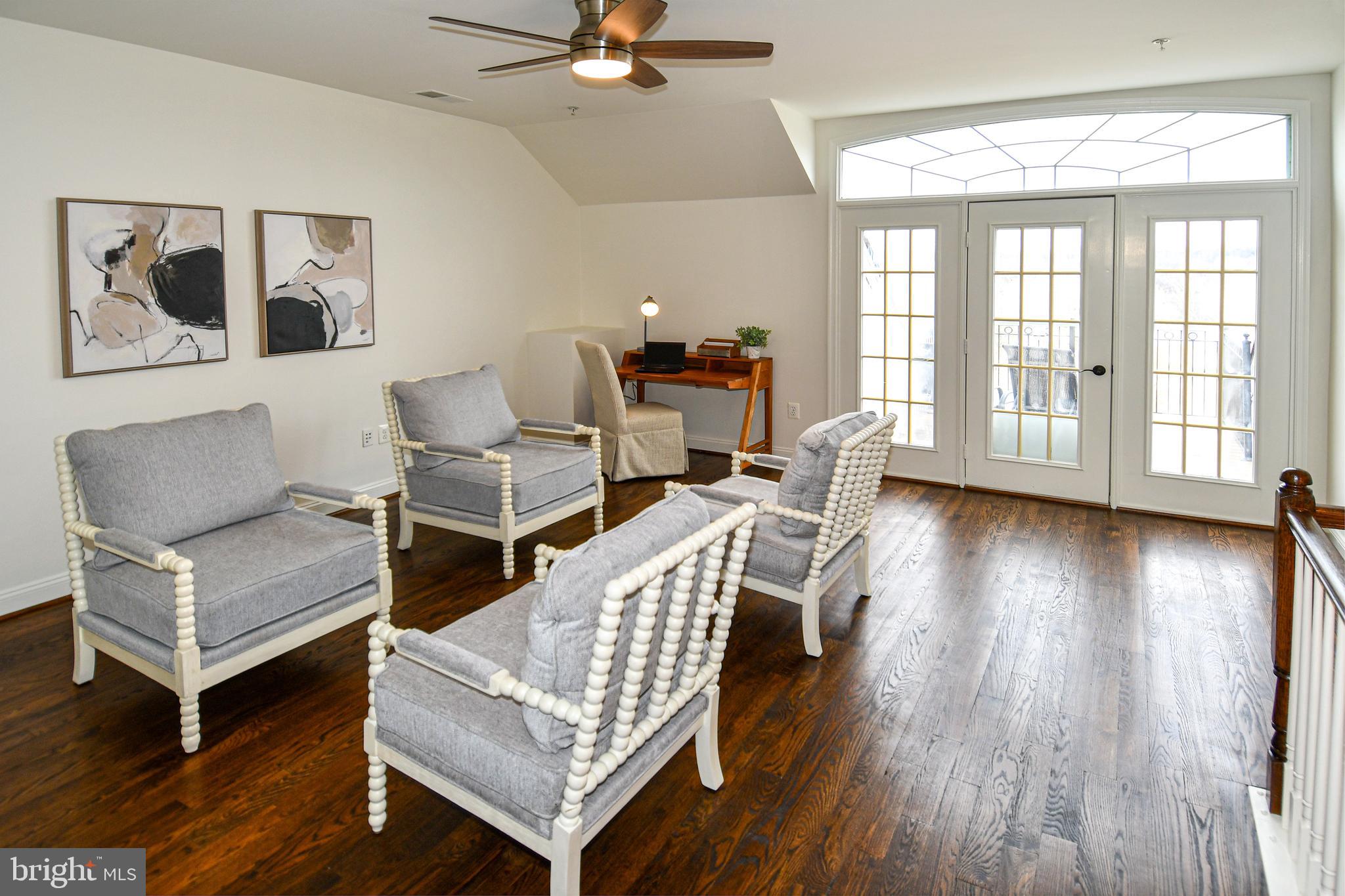 RIVER CREEK - Residential