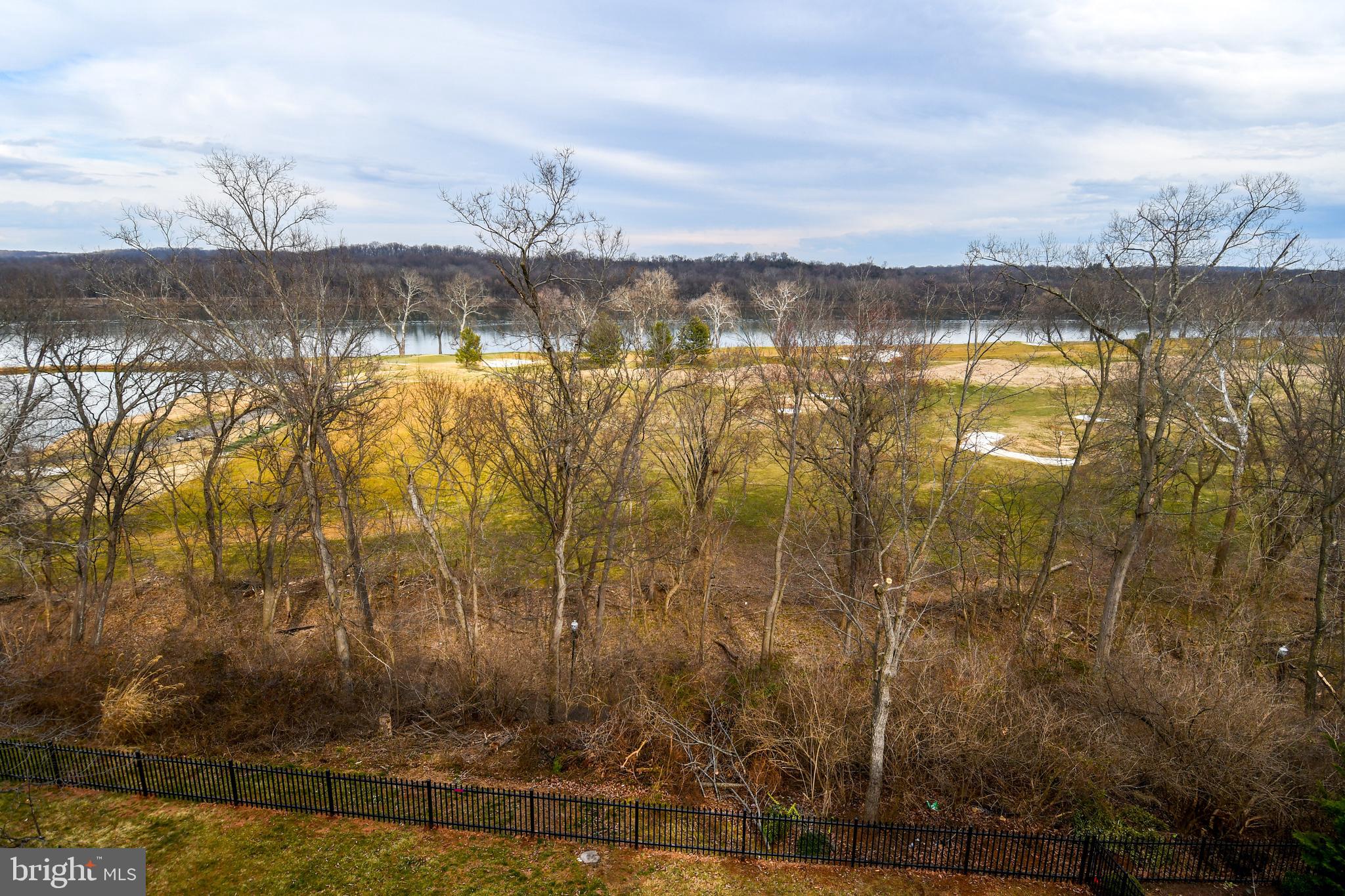 RIVER CREEK - Residential