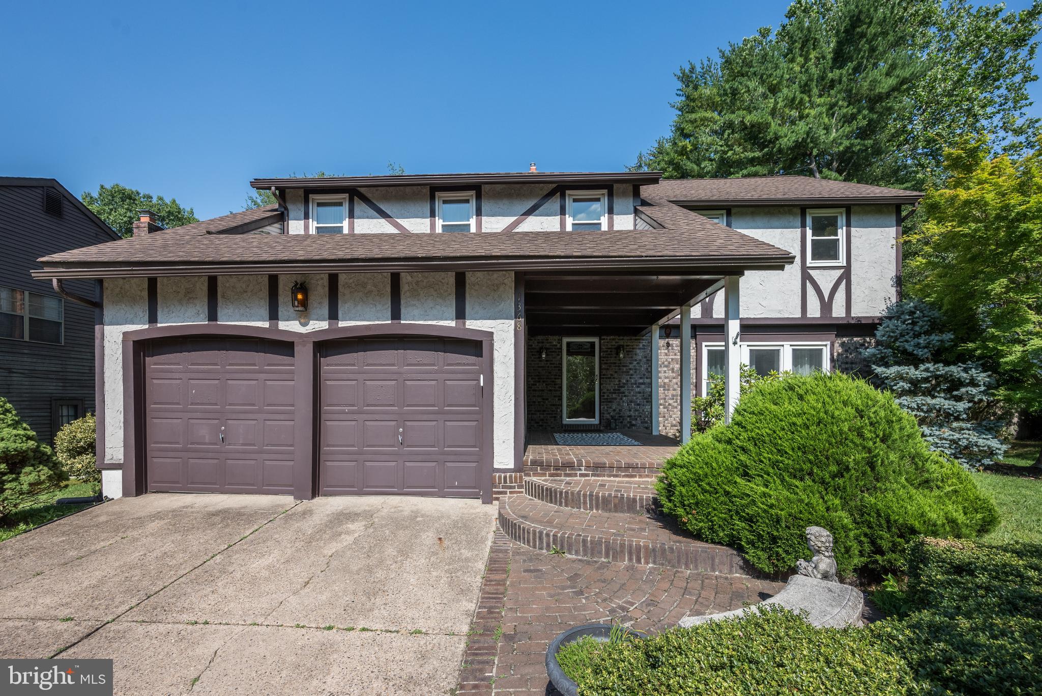 1368 BUNKER HILL DRIVE