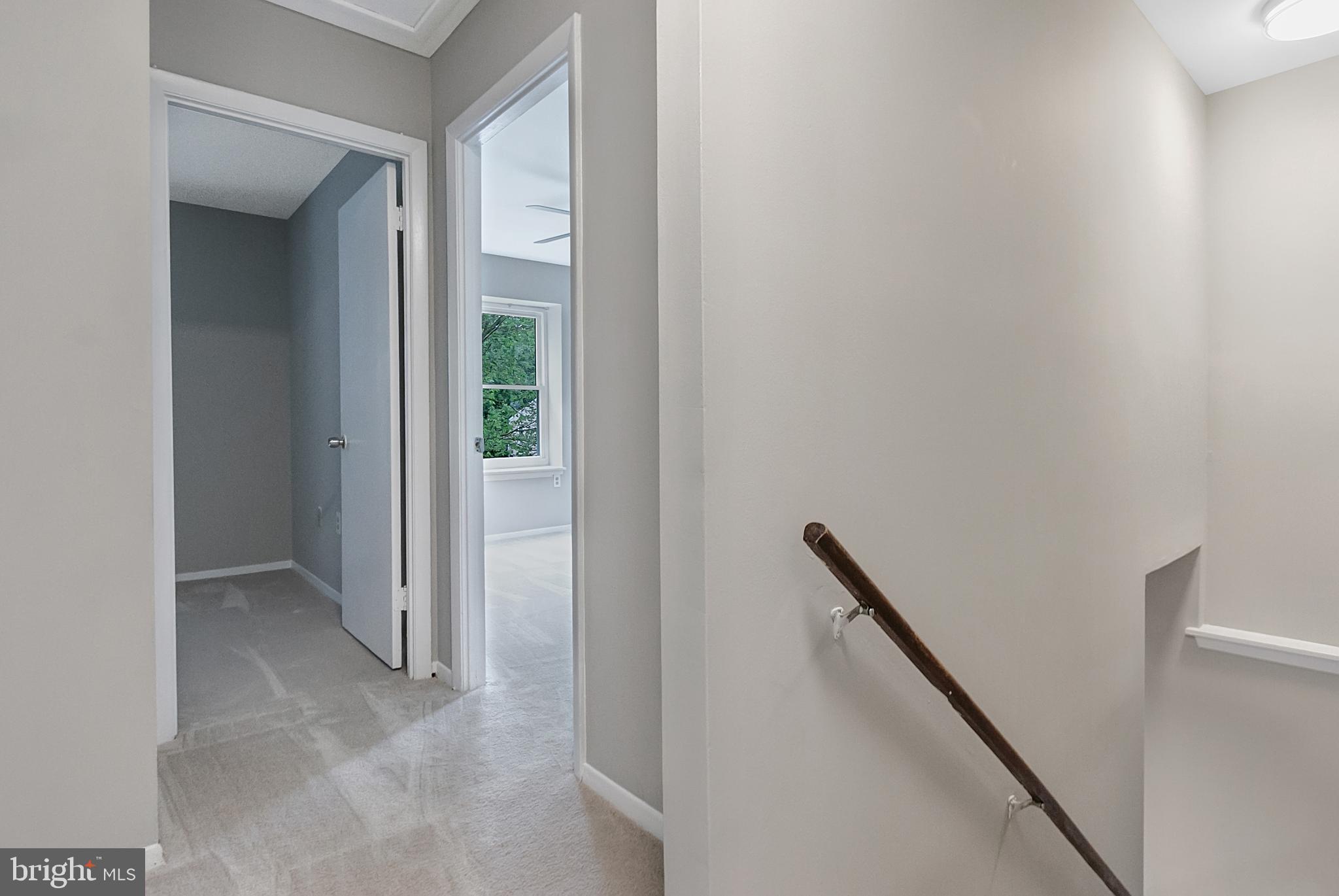 LAURELTON FOREST - Residential