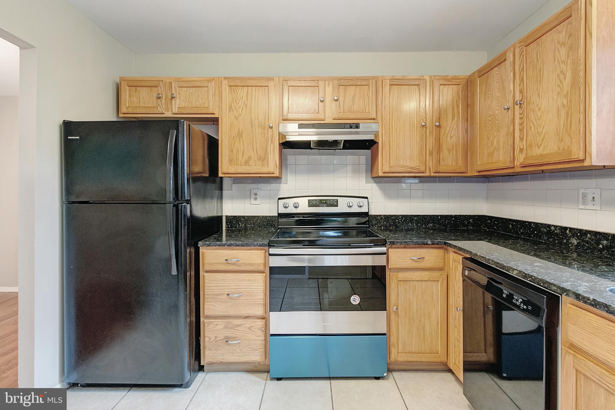 LAURELTON FOREST - Residential