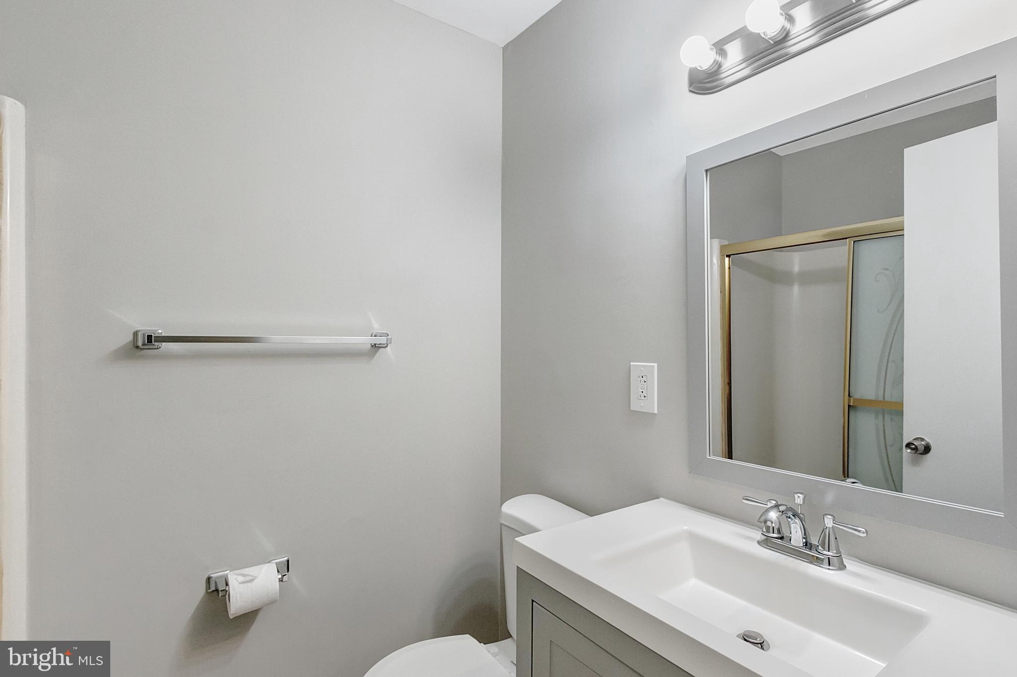 LAURELTON FOREST - Residential