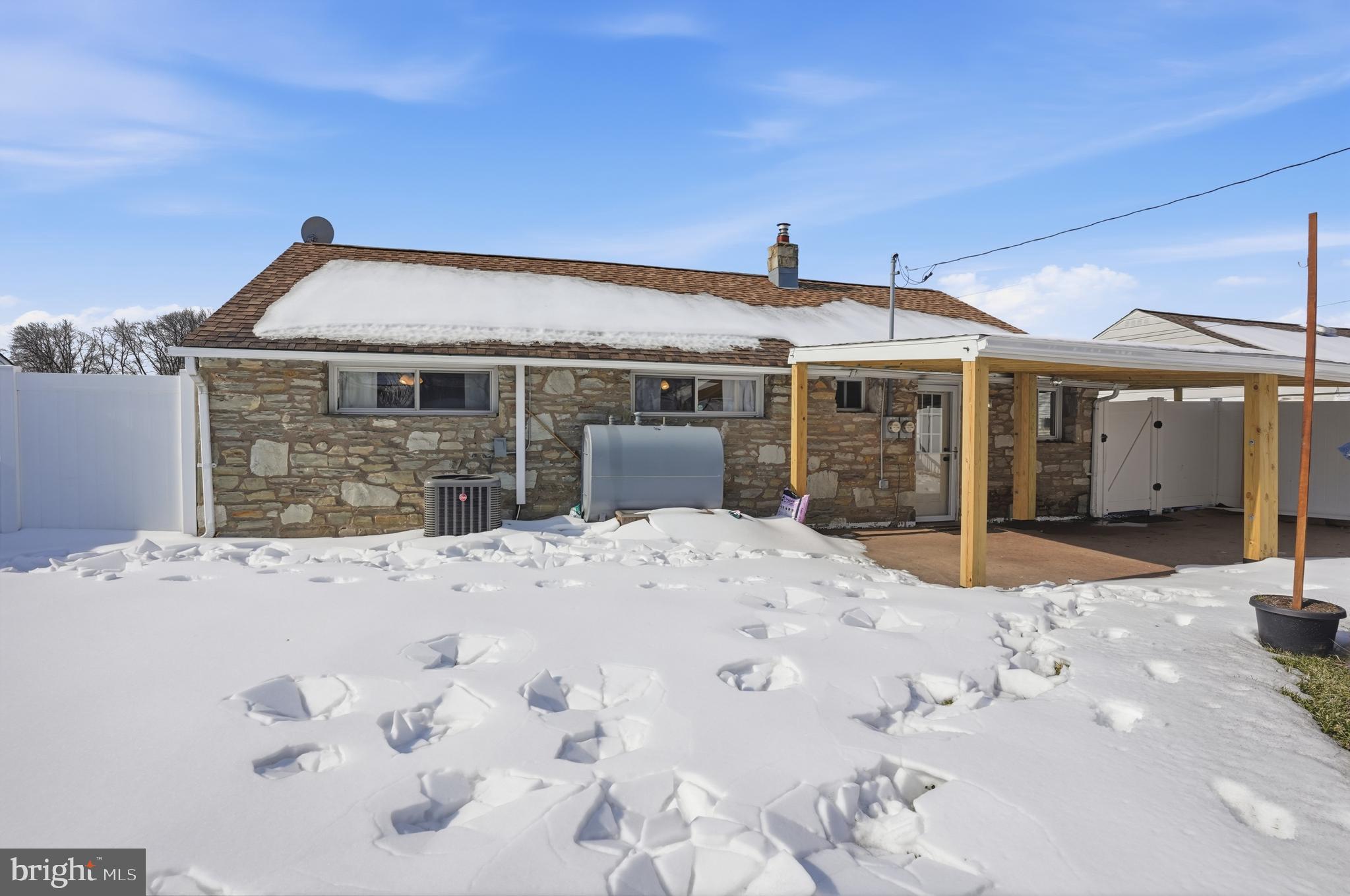 LAUREL BEND - Residential