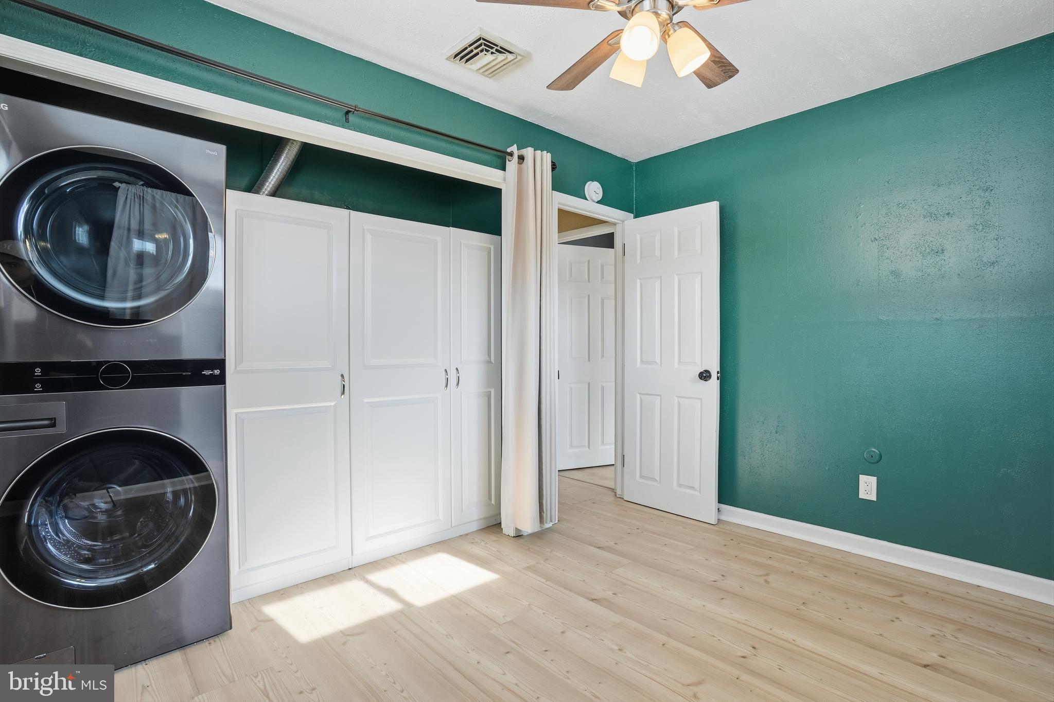 LAUREL BEND - Residential