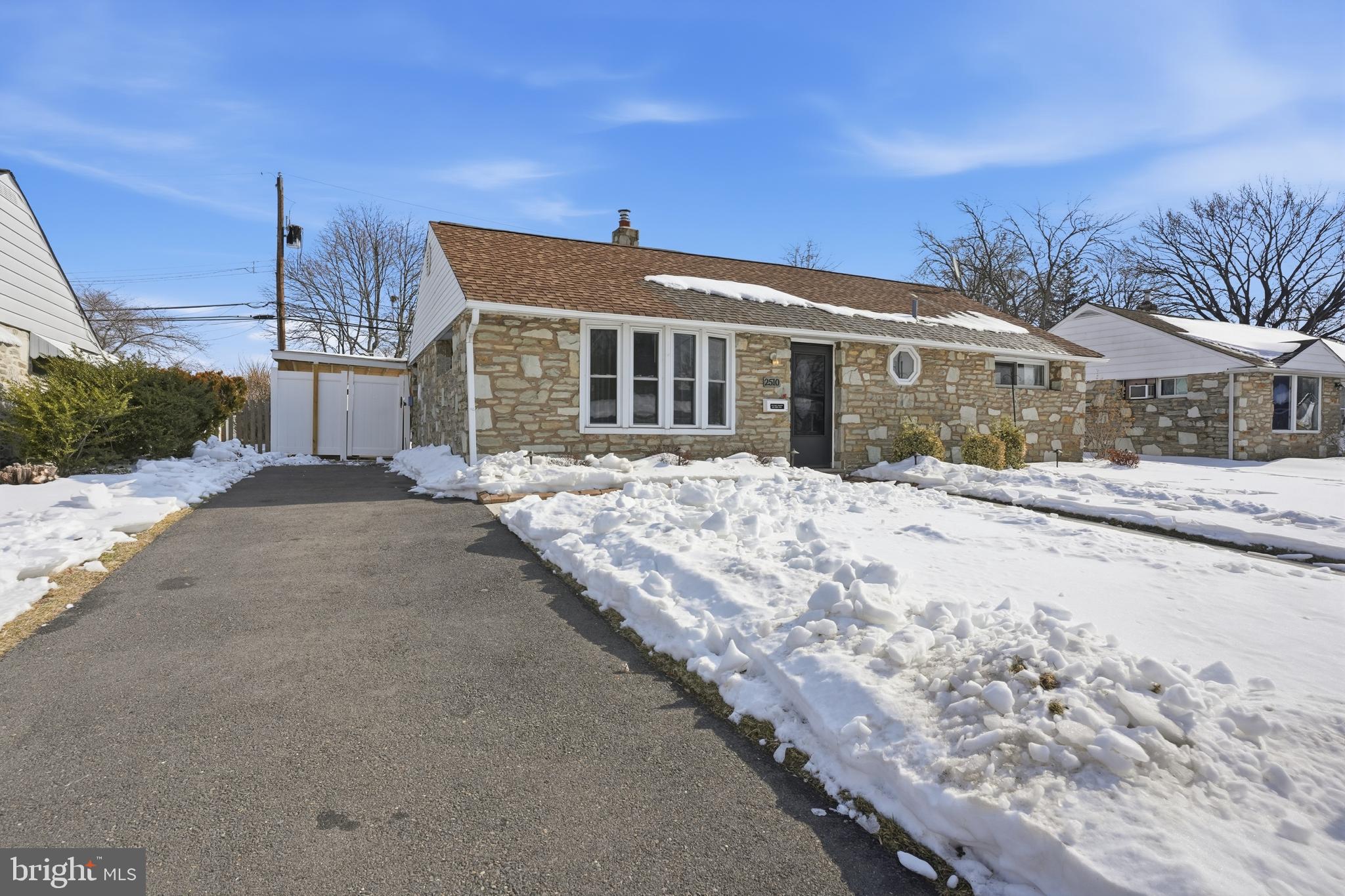 LAUREL BEND - Residential