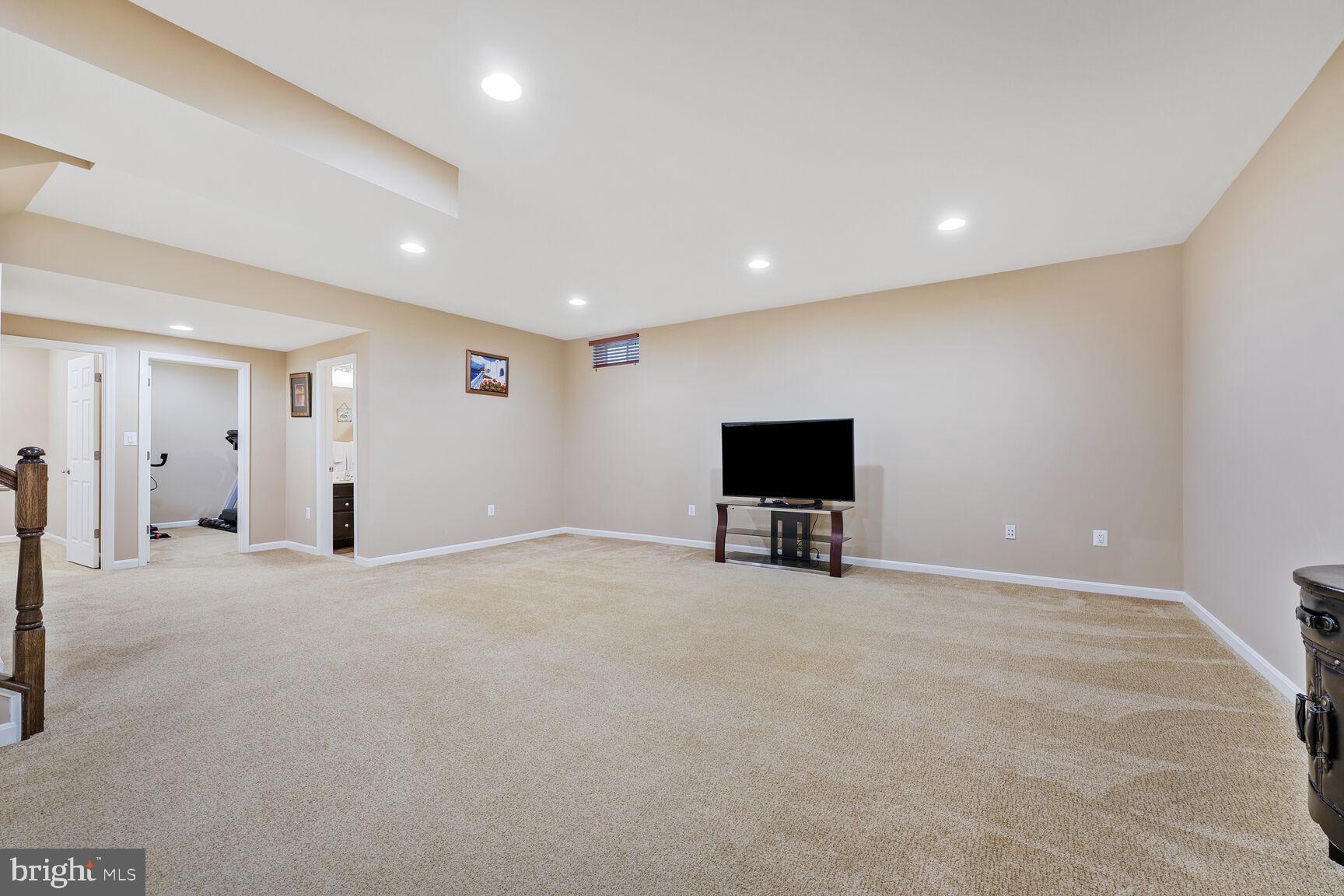 KINGSTOWNE - Residential