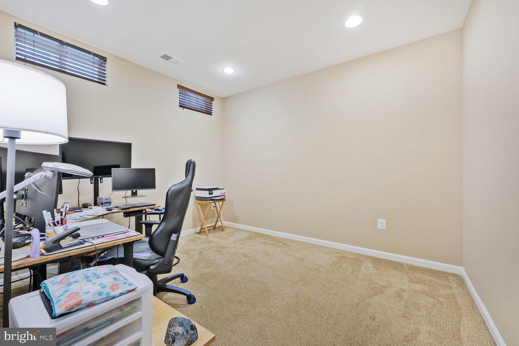 KINGSTOWNE - Residential