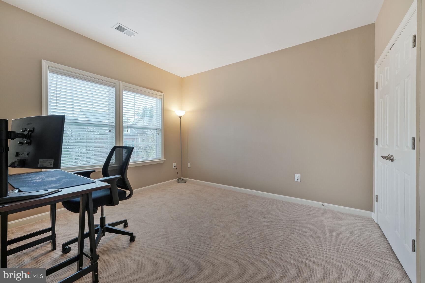 KINGSTOWNE - Residential