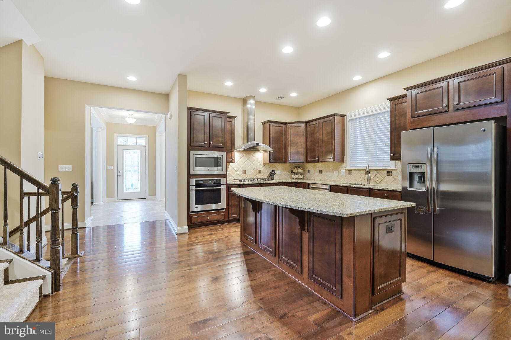 KINGSTOWNE - Residential