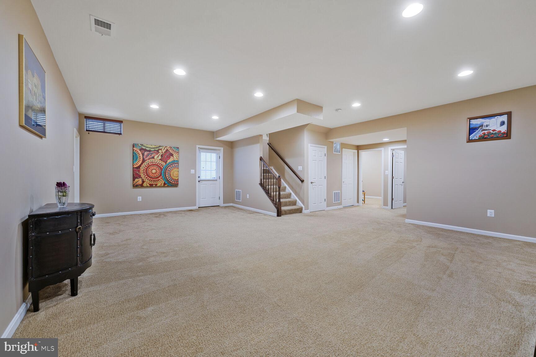 KINGSTOWNE - Residential