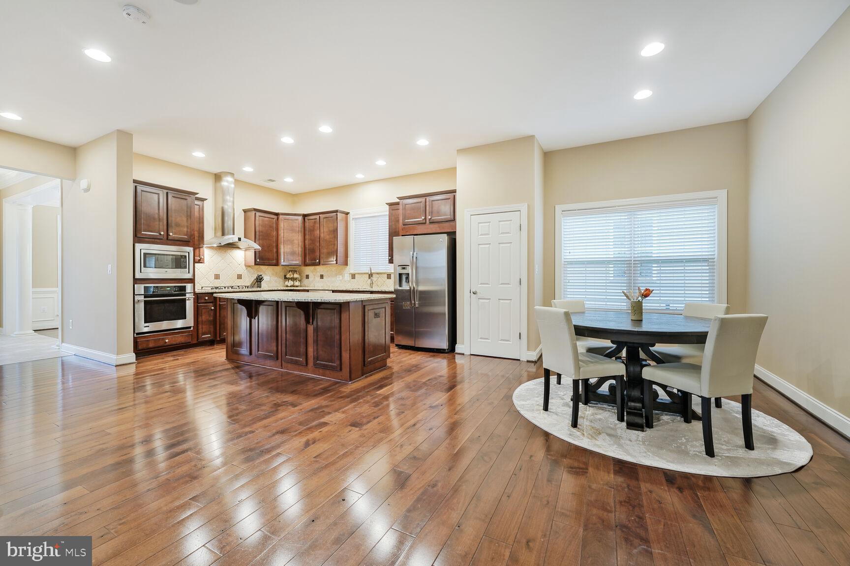 KINGSTOWNE - Residential