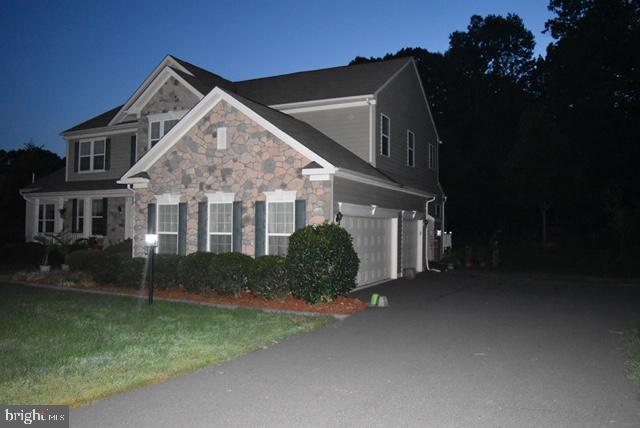 HUNTER RIDGE ESTATES - Residential