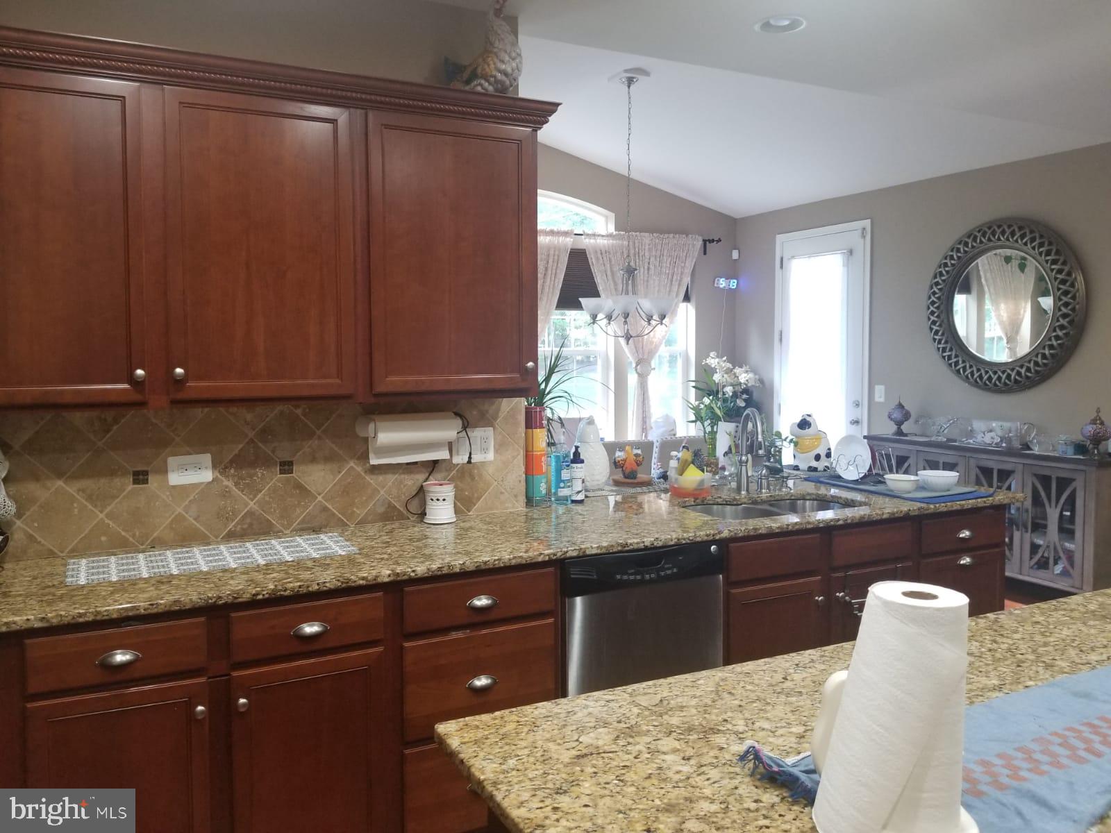 HUNTER RIDGE ESTATES - Residential