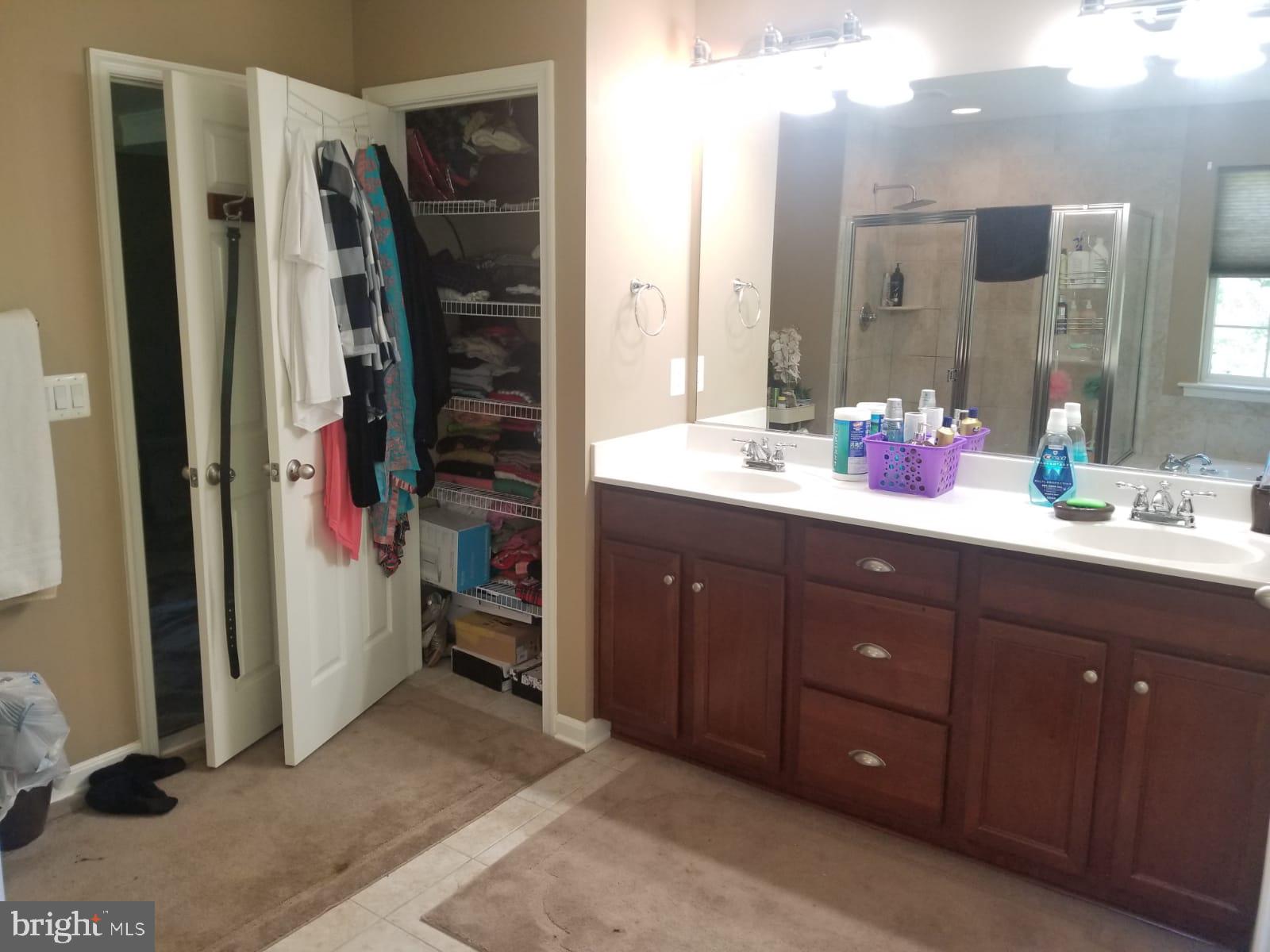 HUNTER RIDGE ESTATES - Residential