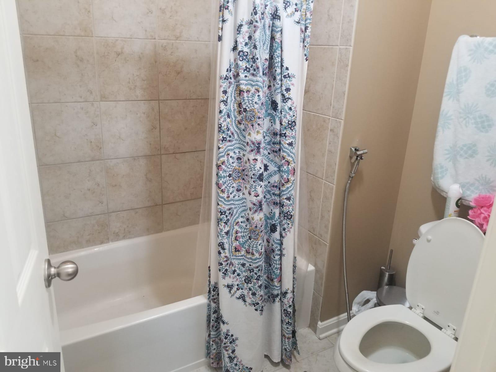 HUNTER RIDGE ESTATES - Residential