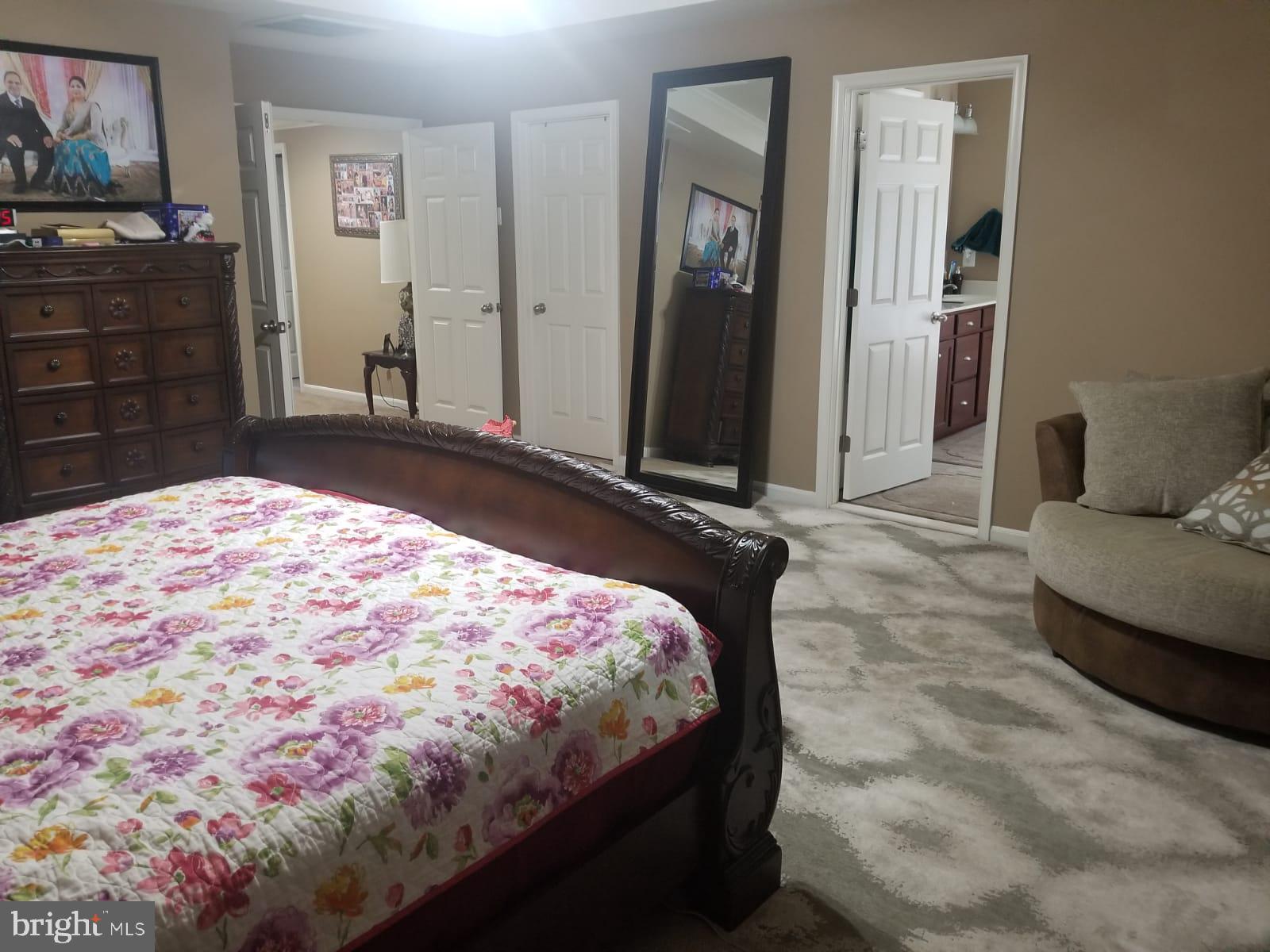 HUNTER RIDGE ESTATES - Residential