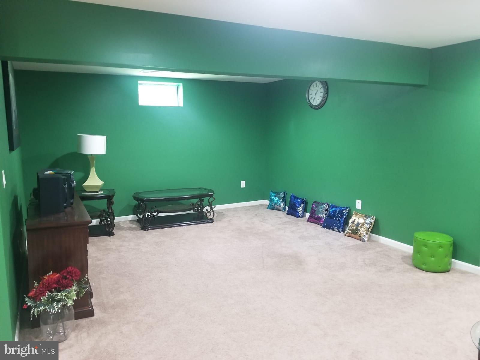 HUNTER RIDGE ESTATES - Residential