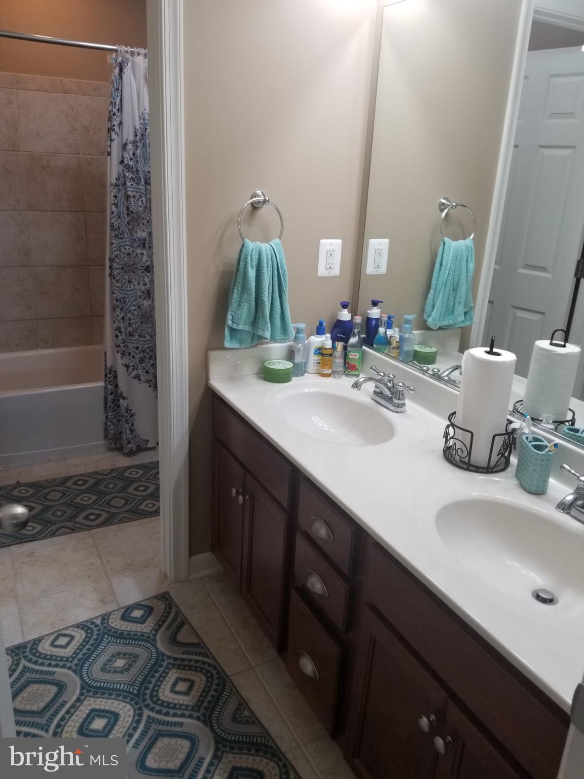 HUNTER RIDGE ESTATES - Residential