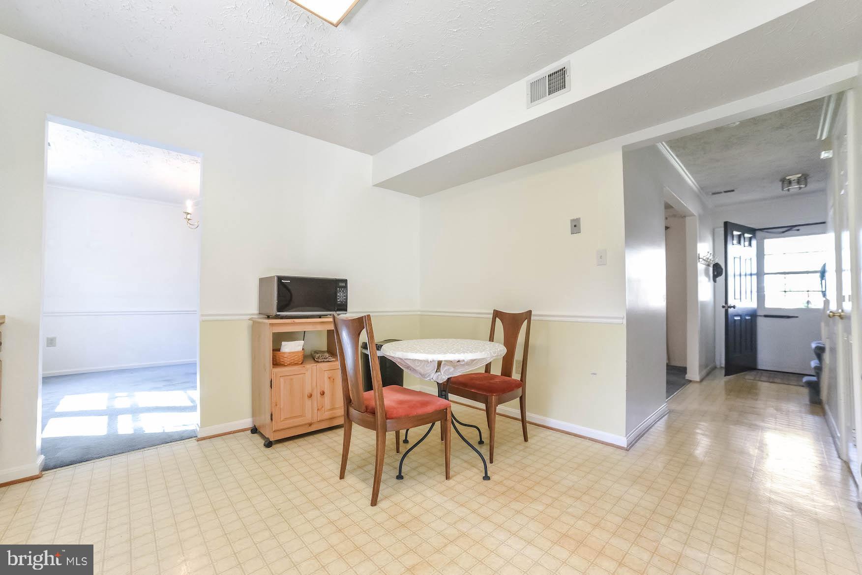 HAMPSHIRE - Residential