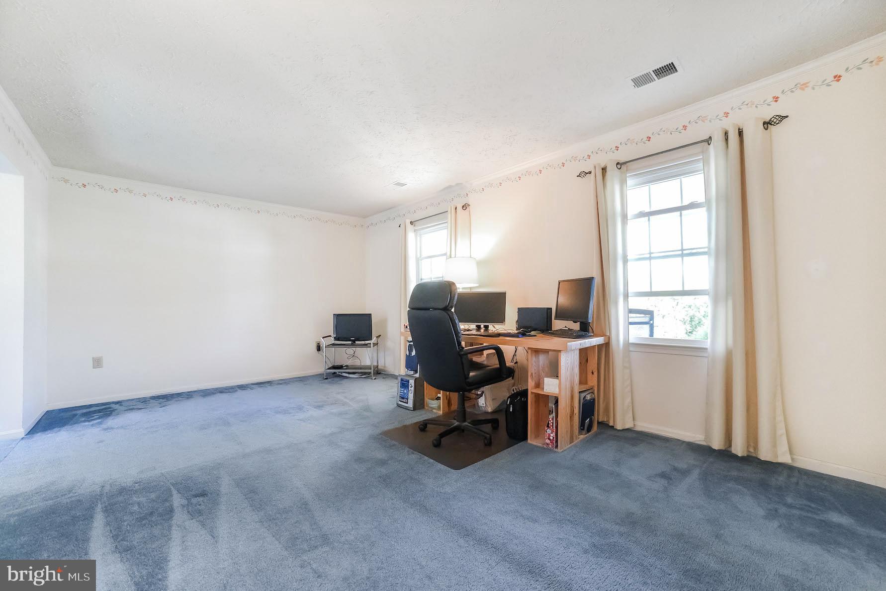 HAMPSHIRE - Residential