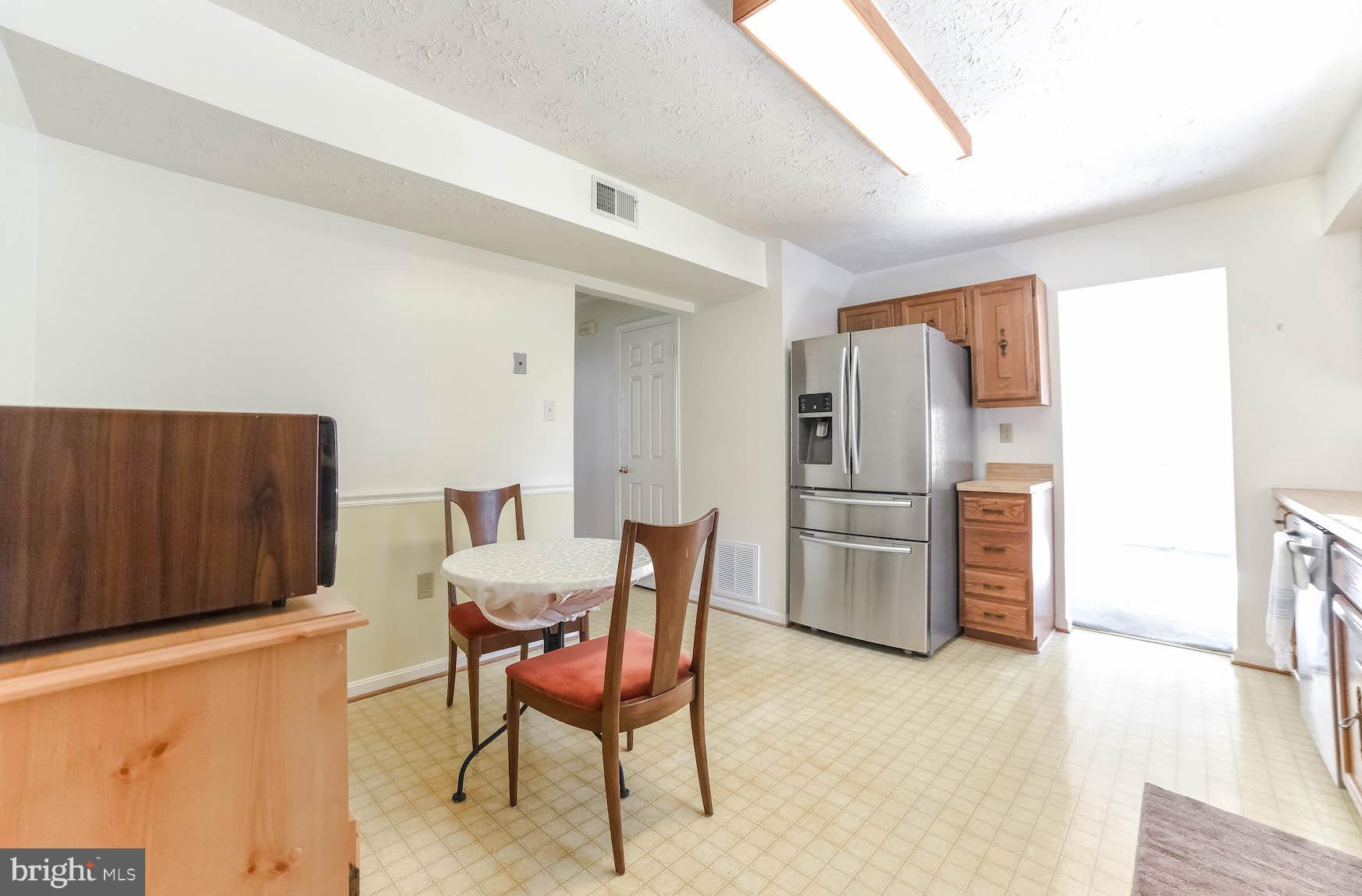 HAMPSHIRE - Residential