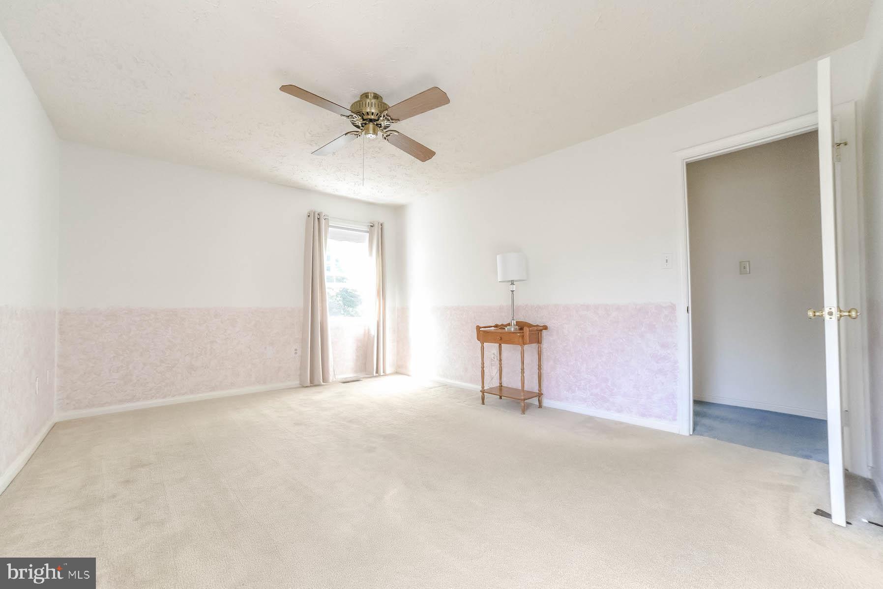 HAMPSHIRE - Residential