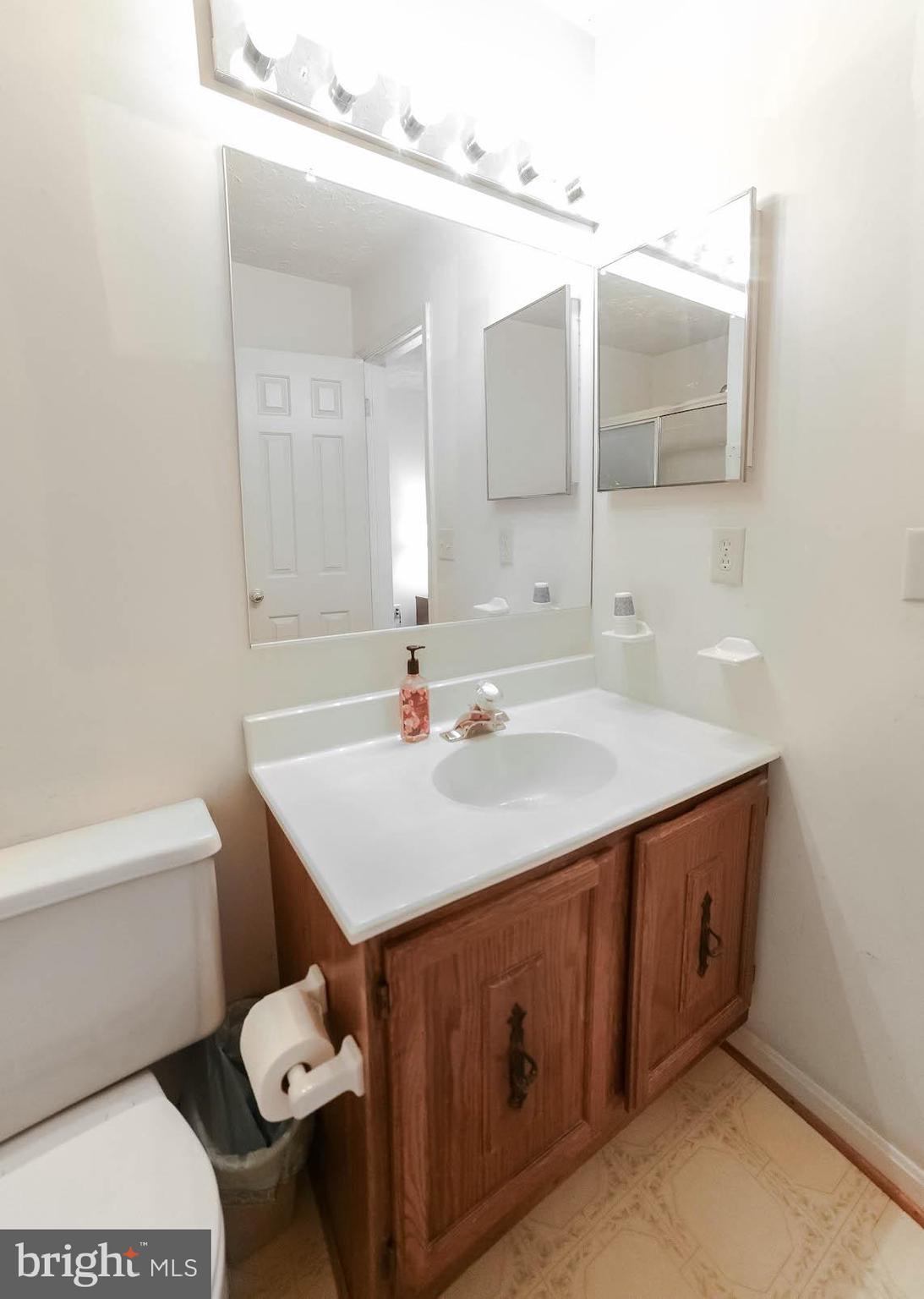 HAMPSHIRE - Residential