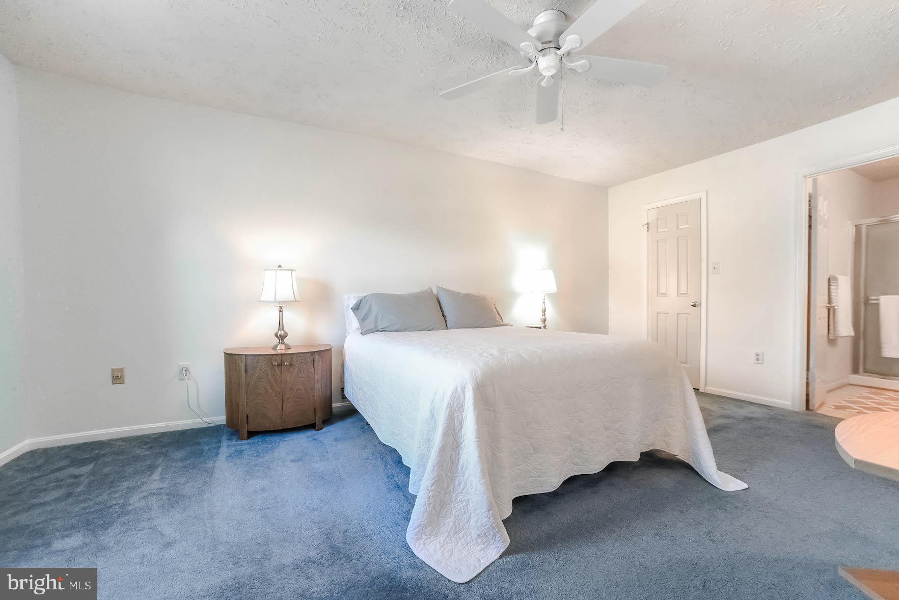 HAMPSHIRE - Residential