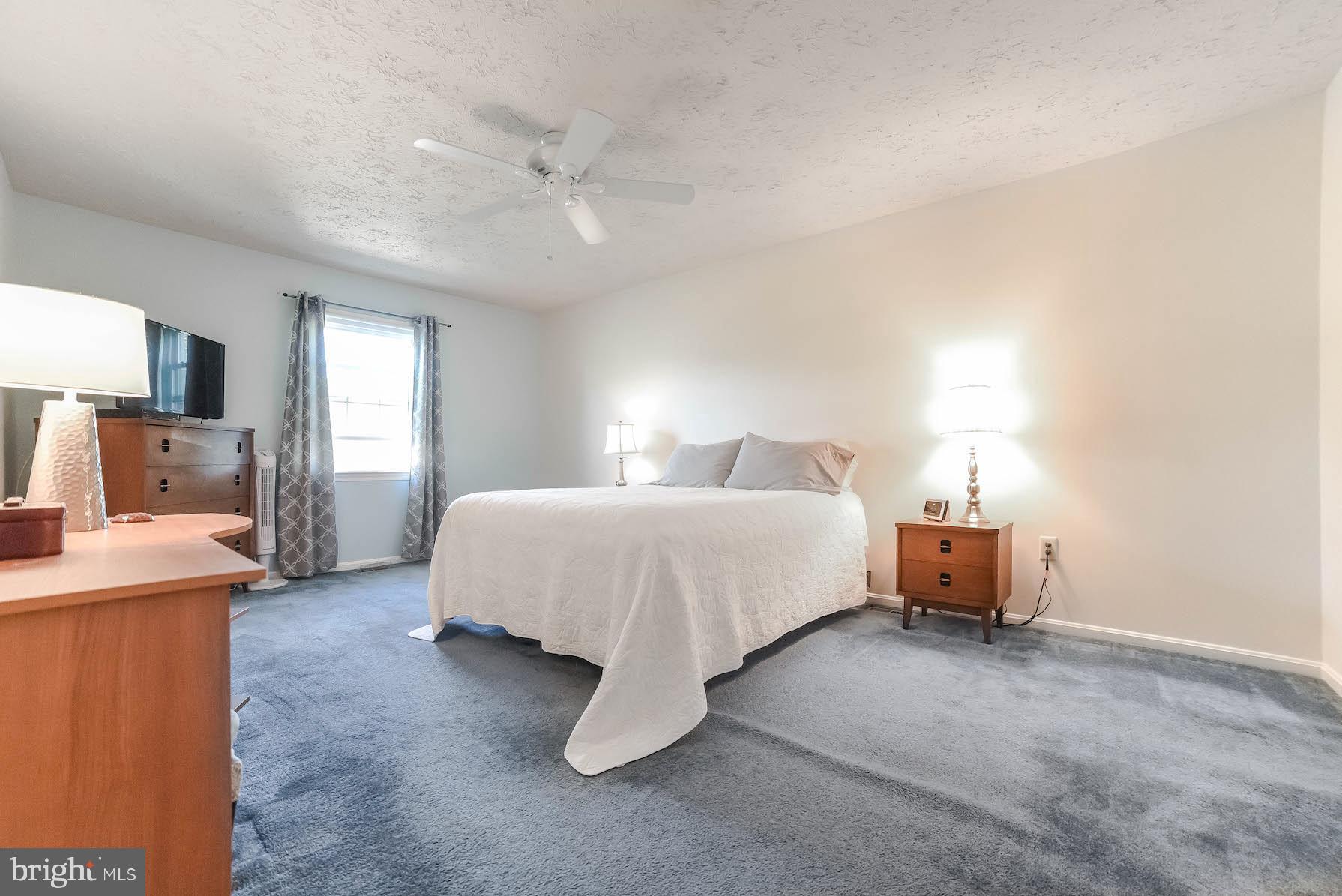 HAMPSHIRE - Residential