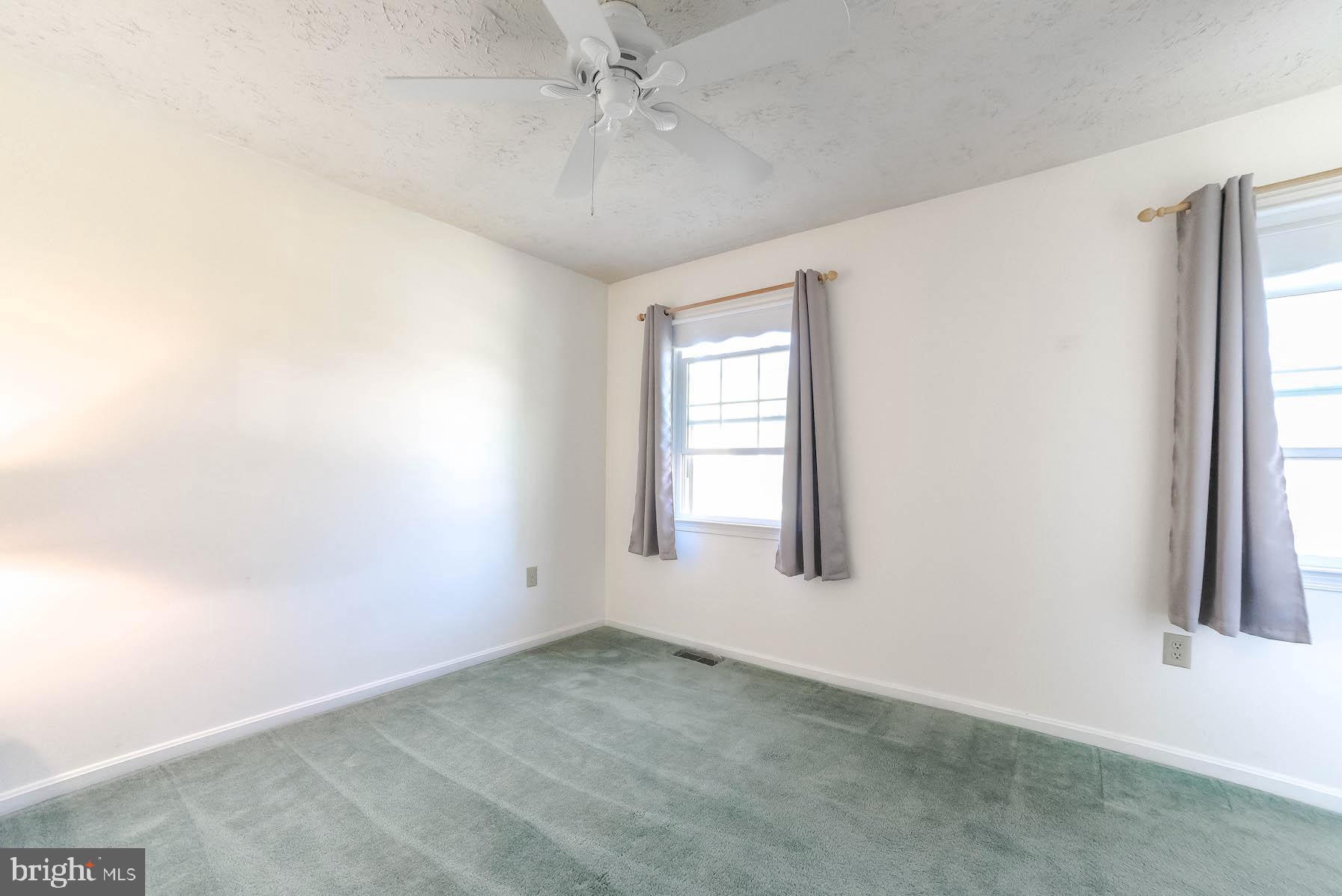 HAMPSHIRE - Residential