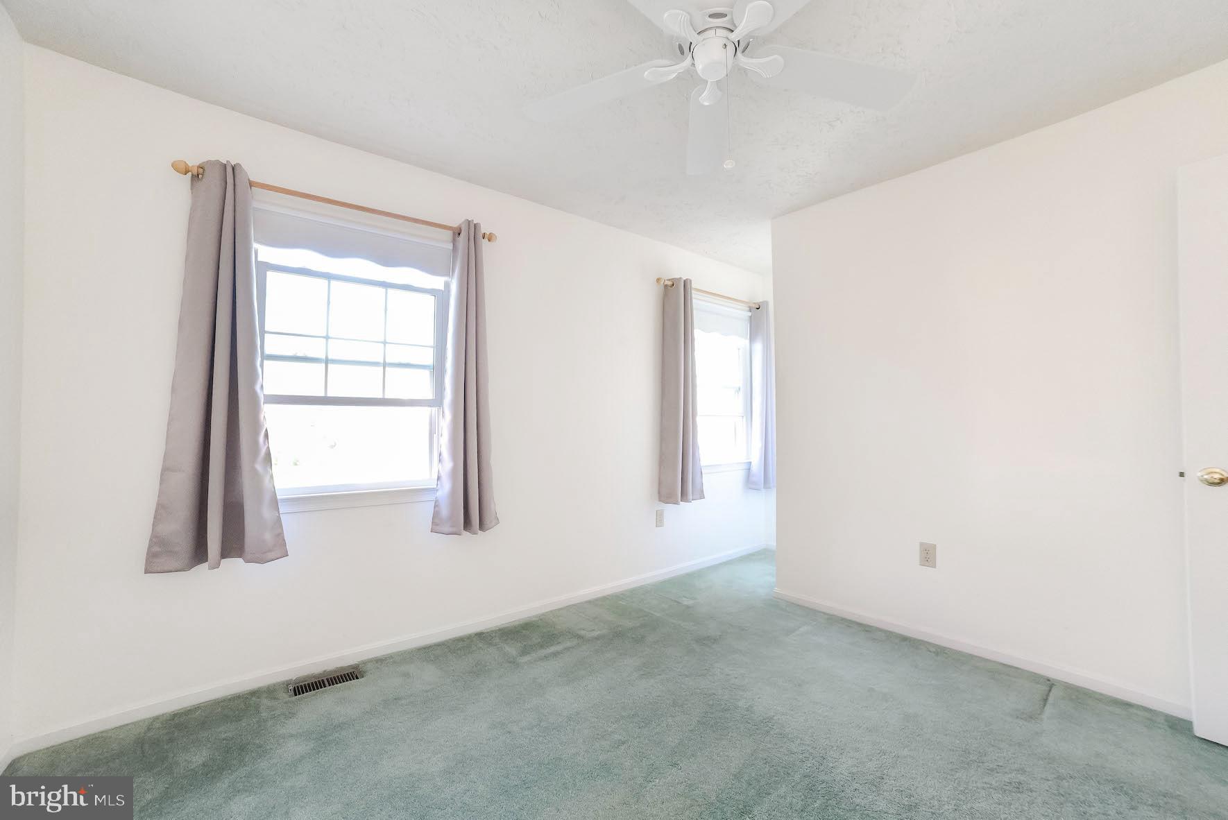 HAMPSHIRE - Residential