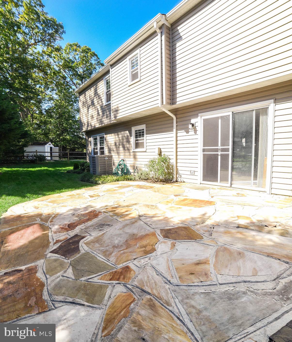 HAMPSHIRE - Residential