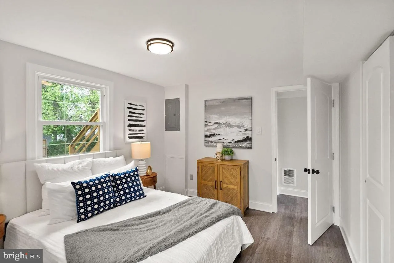 Chantilly, Virginia 20151, United States, 4 Bedrooms Bedrooms, ,2 BathroomsBathrooms,Residential,Active,154462