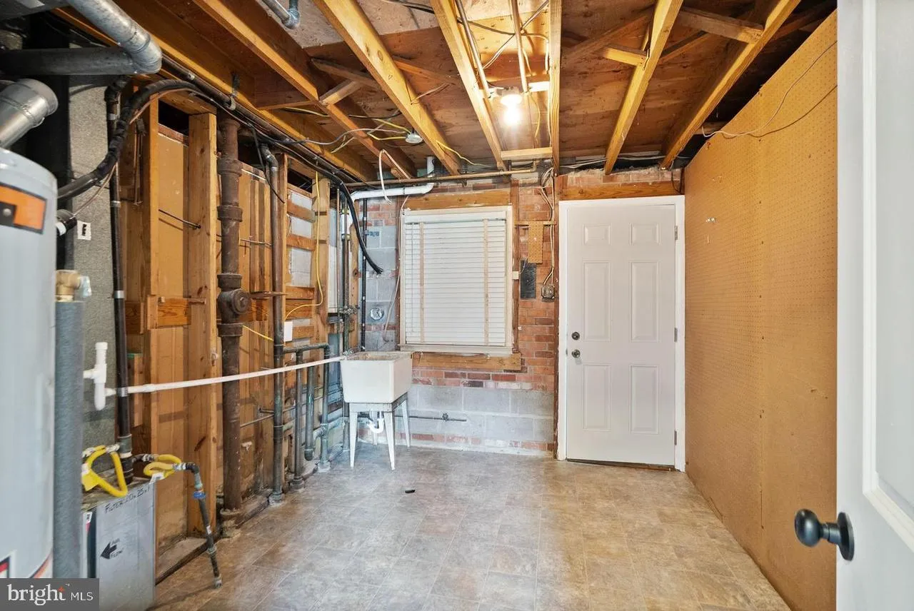 Chantilly, Virginia 20151, United States, 4 Bedrooms Bedrooms, ,2 BathroomsBathrooms,Residential,Active,154462